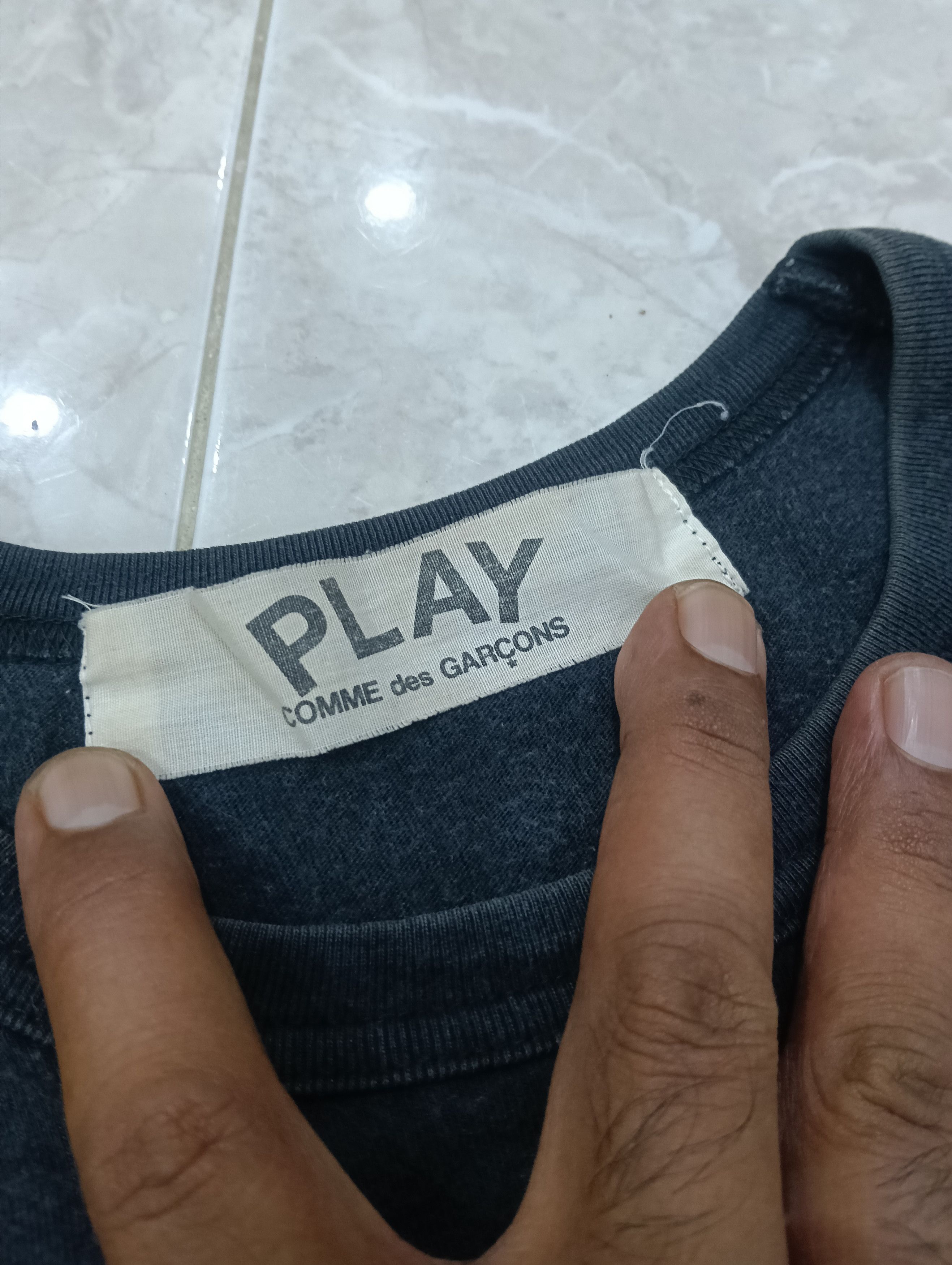 Comme des Garcons PLAY Vintage Comme Des Garcons Size US M / EU 48-50 / 2 - 5 Thumbnail