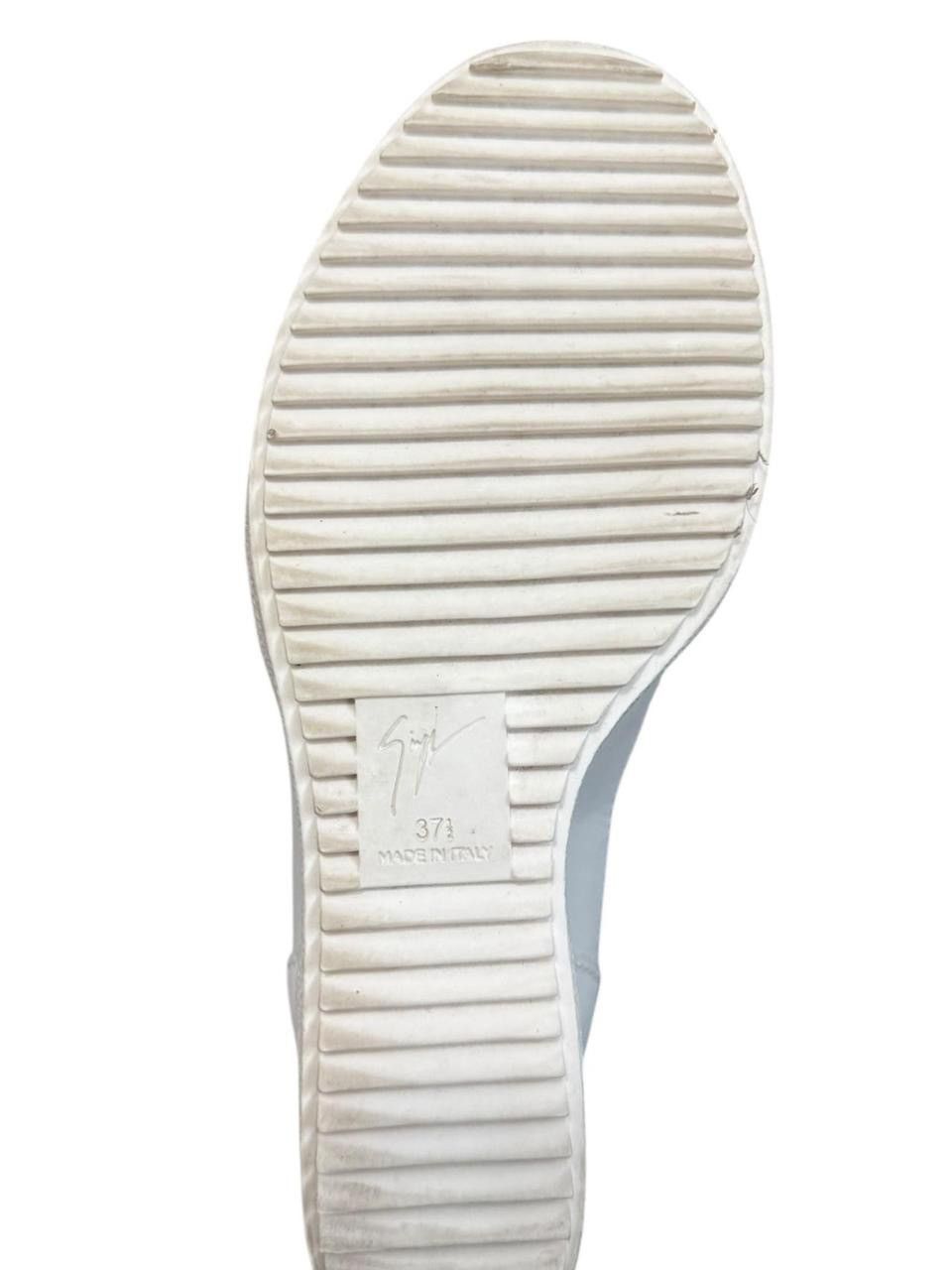 Giuseppe Zanotti Giuseppe Zanotti Gold Chain Design Pump Wedge Sneakers Size US 7.5 / IT 37.5 - 8 Thumbnail
