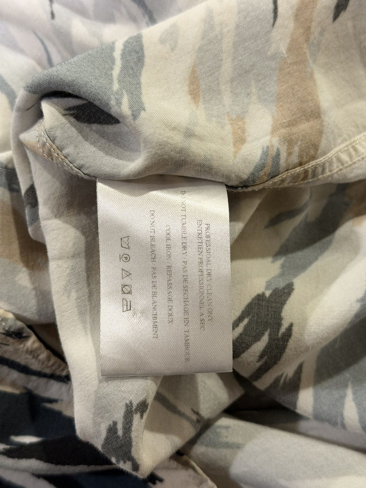 Lemaire Lemaire Cream Tiger Camo SS18 Convertible Collar Shirt Size US L / EU 52-54 / 3 - 11 Thumbnail