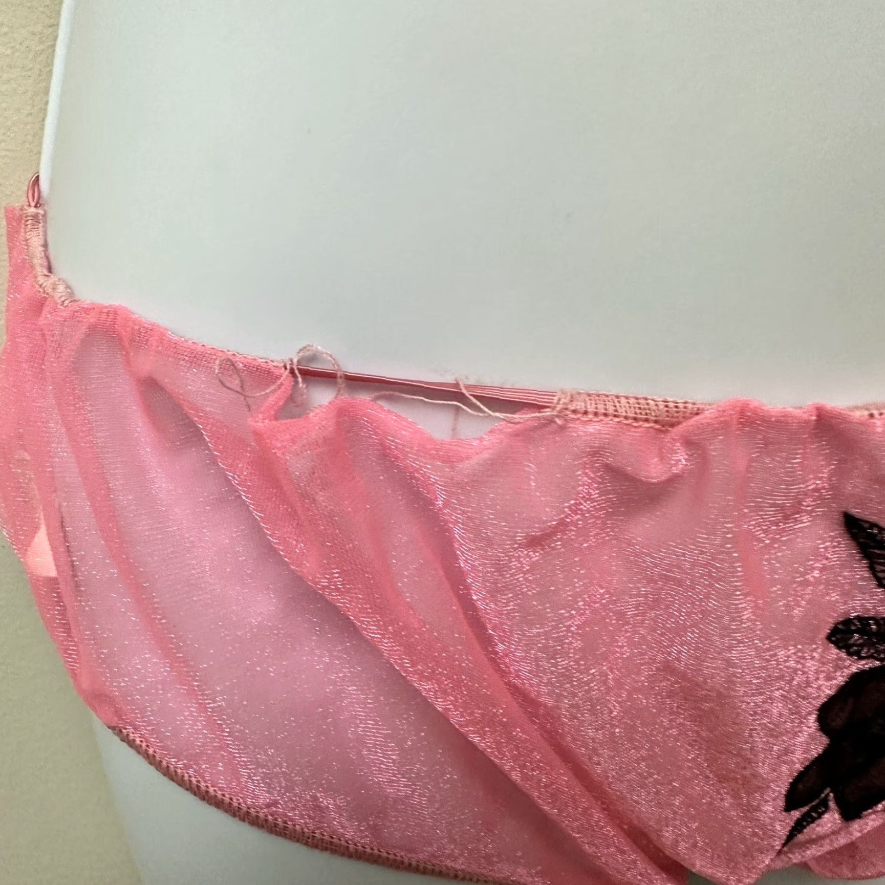 Etro VINTAGE Pink Sheer Nylon Gusset Black Floral Applique Panties Size L Size 36" / US 14 / IT 50 - 4 Thumbnail