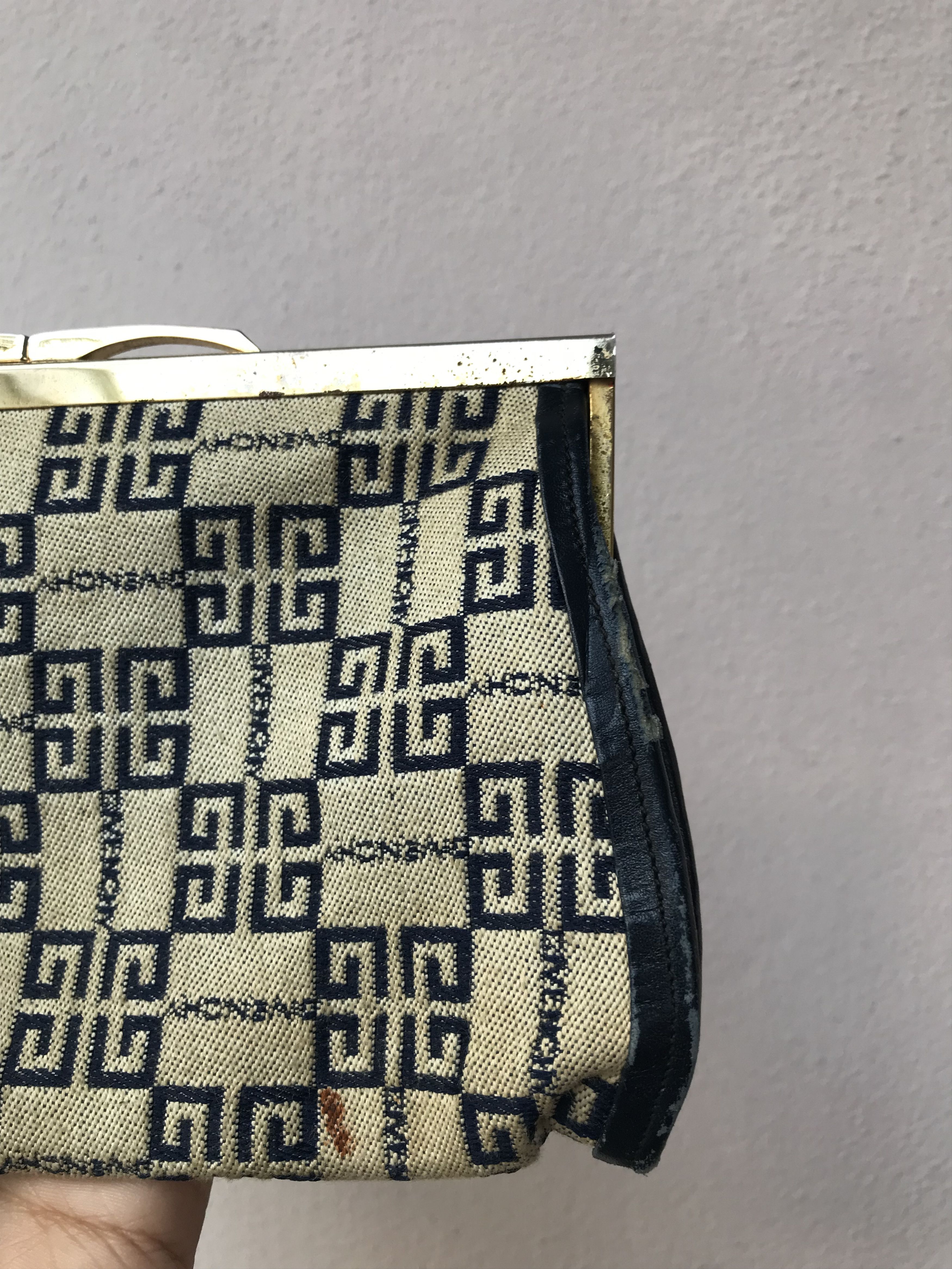 Givenchy Vintage Givenchy Purse Size ONE SIZE - 11 Thumbnail