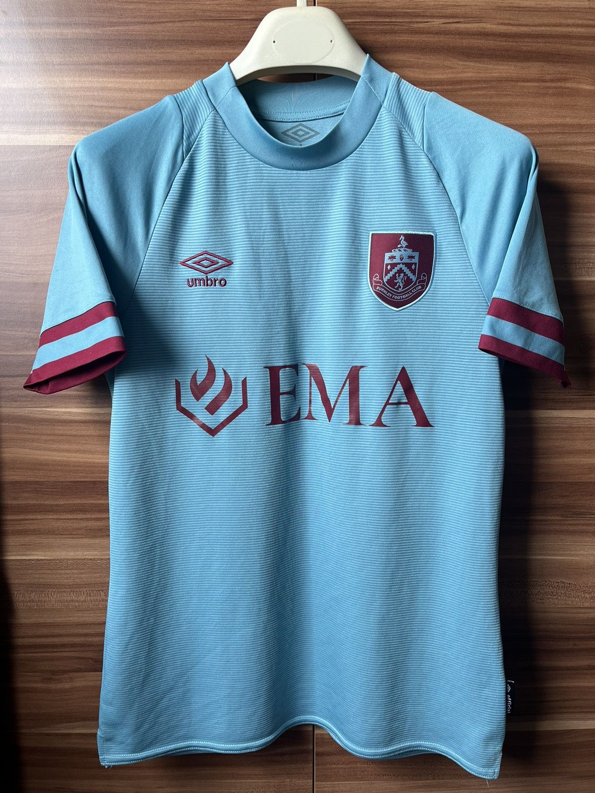 Umbro Umbro Burnley Football Jersey #36 Jordan Away 2022/2023 Size US S / EU 44-46 / 1 - 2 Thumbnail