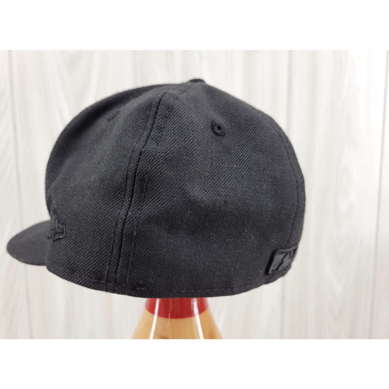 New Era VINTAGE MLB New York Yankees NY 59FIFTY Fitted Hat Cap All Black Mens Size 7 New Era Size ONE SIZE - 7 Thumbnail