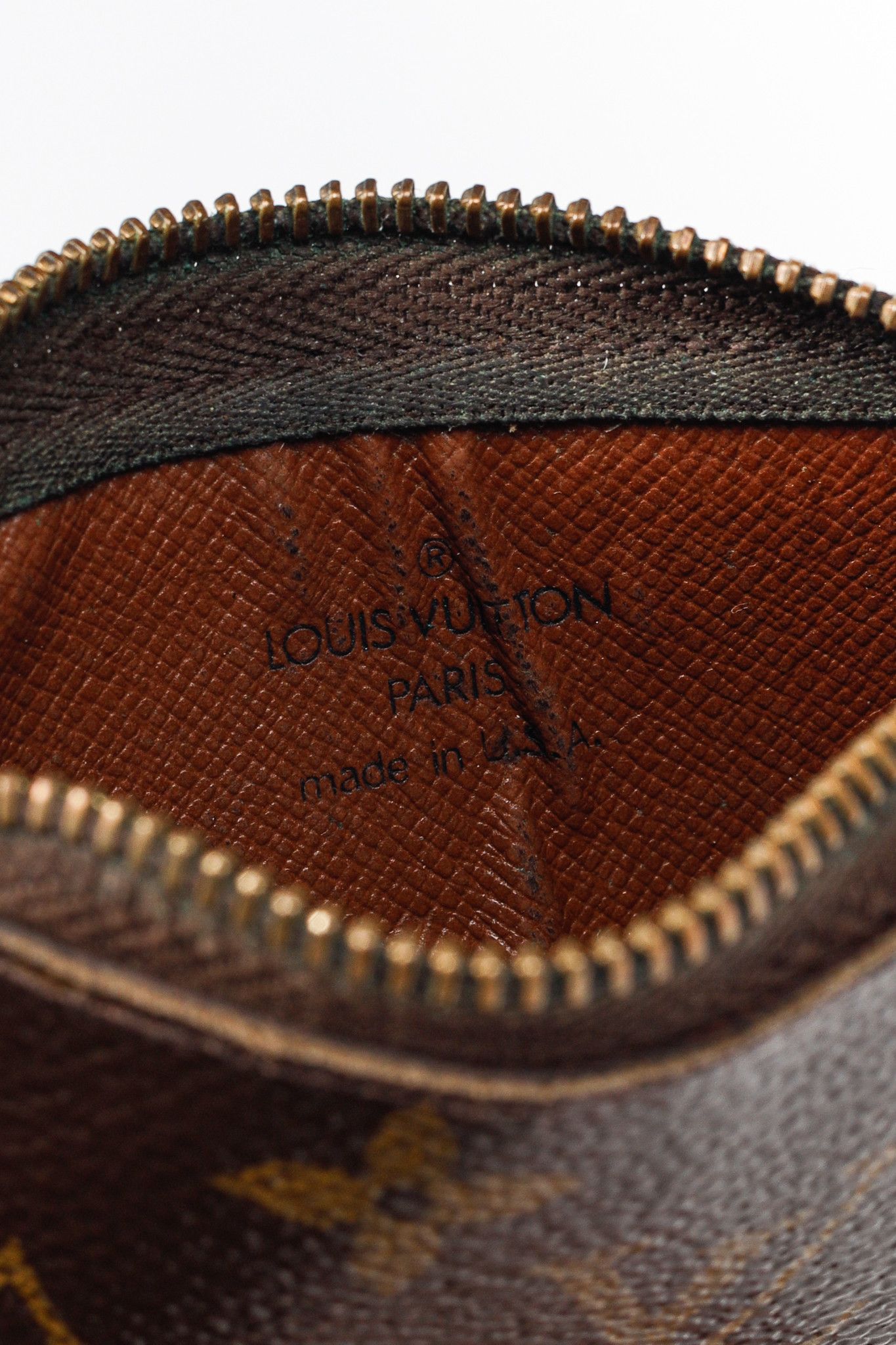 Louis Vuitton Louis Vuitton Monogram Canvas Zip Pochette Cles Size ONE SIZE - 8 Thumbnail