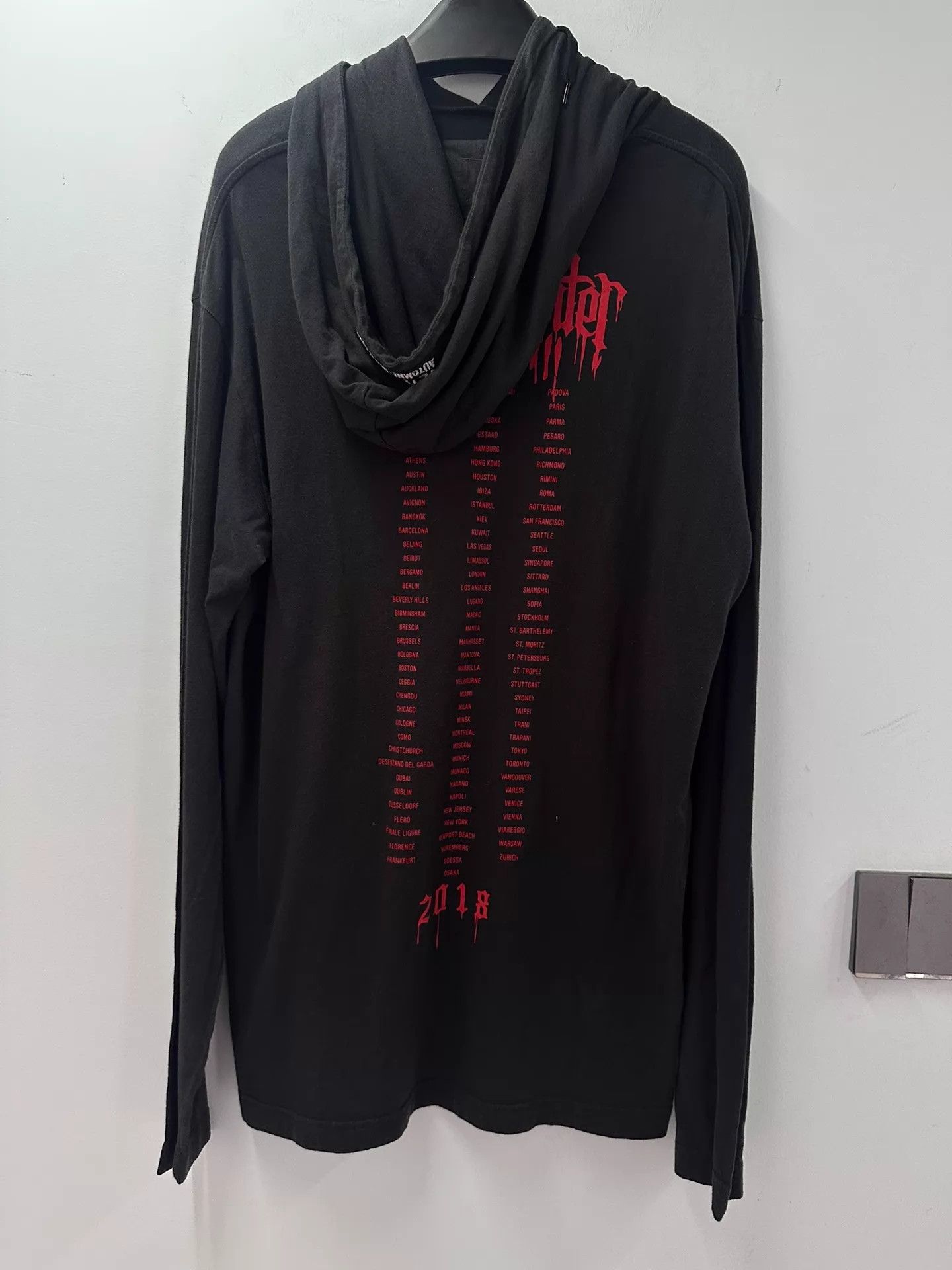 Vetements vetements 18ss blood drop sanskrit thin hoodie S Size US S / EU 44-46 / 1 - 3 Thumbnail