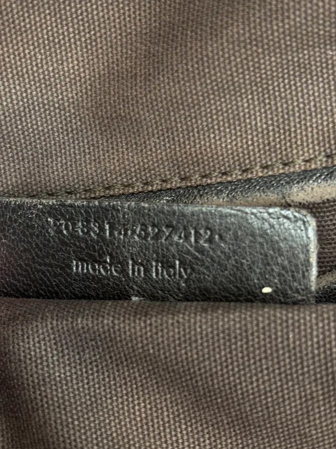 Yves Saint Laurent Yves Saint Laurent Bordeaux Leather Quilted Handle Bag Size ONE SIZE - 24 Thumbnail