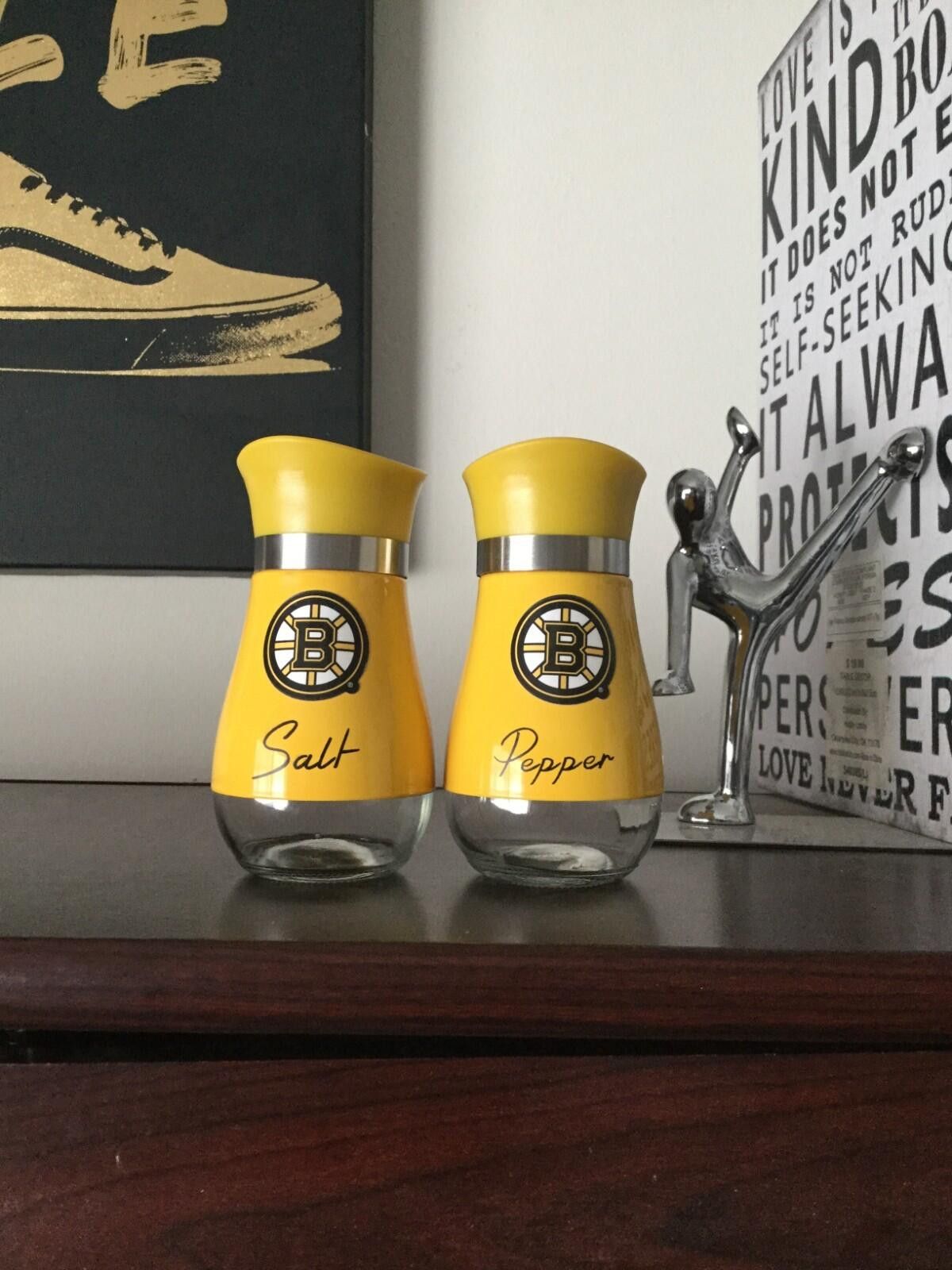 The Unbranded Brand Boston Bruins Stainless Steel Salt & Pepper Shaker Set Size ONE SIZE - 1 Preview