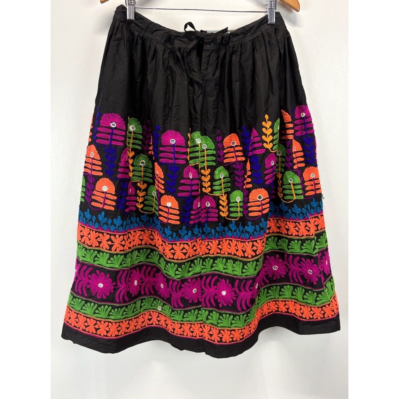 Vintage Bohemian Embroidered Midi Skirt Black Drawstring Waist One Size Women Size 42" / US 20 - 3 Thumbnail
