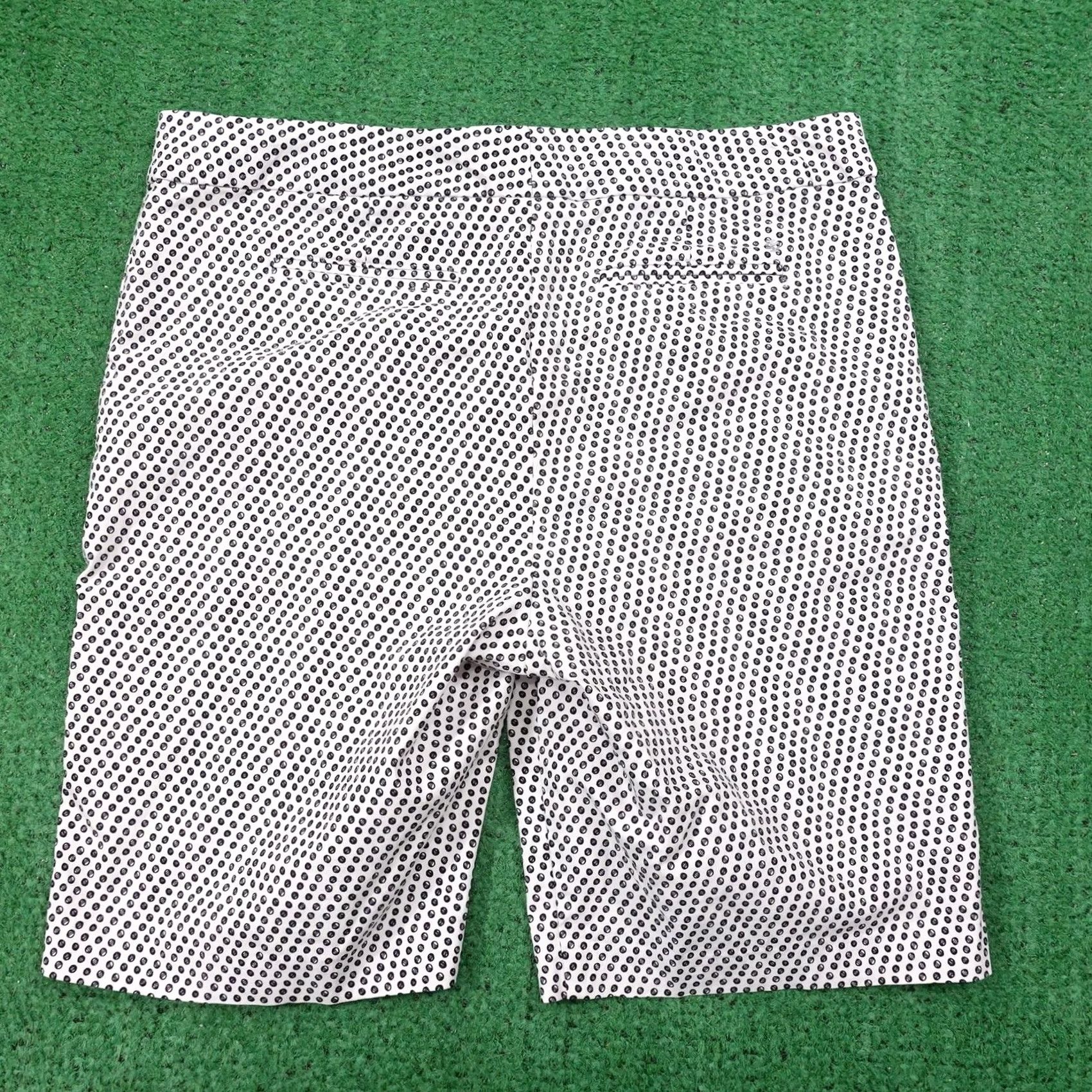 Izod IZOD Golf Shorts Womens 16 White Polka Dot Bermuda Knit Stretch Flat Front Pull On Pockets Inseam 10 Summer Activewear Mens Womens Girls Boys Size 38" / US 16 / IT 52 - 3 Thumbnail