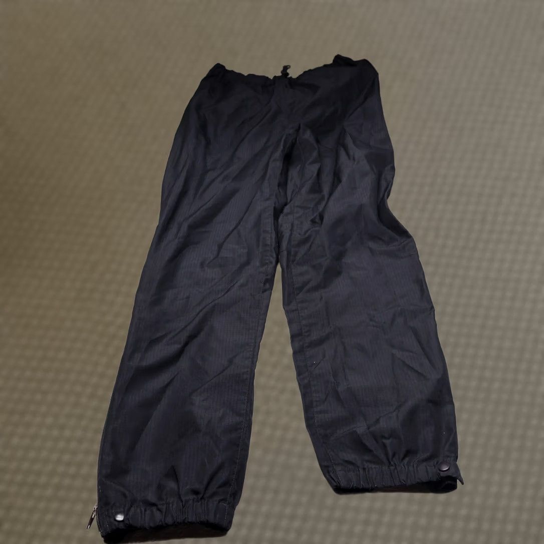 Patagonia Patagonia Track Pants Mens M Black Ripstop Lightweight Outdoor USA Made 30x29 Track Pants Mens Black Ripstop Lightweight Outdoor USA Made 30x29 Size US 31 - 1 Thumbnail