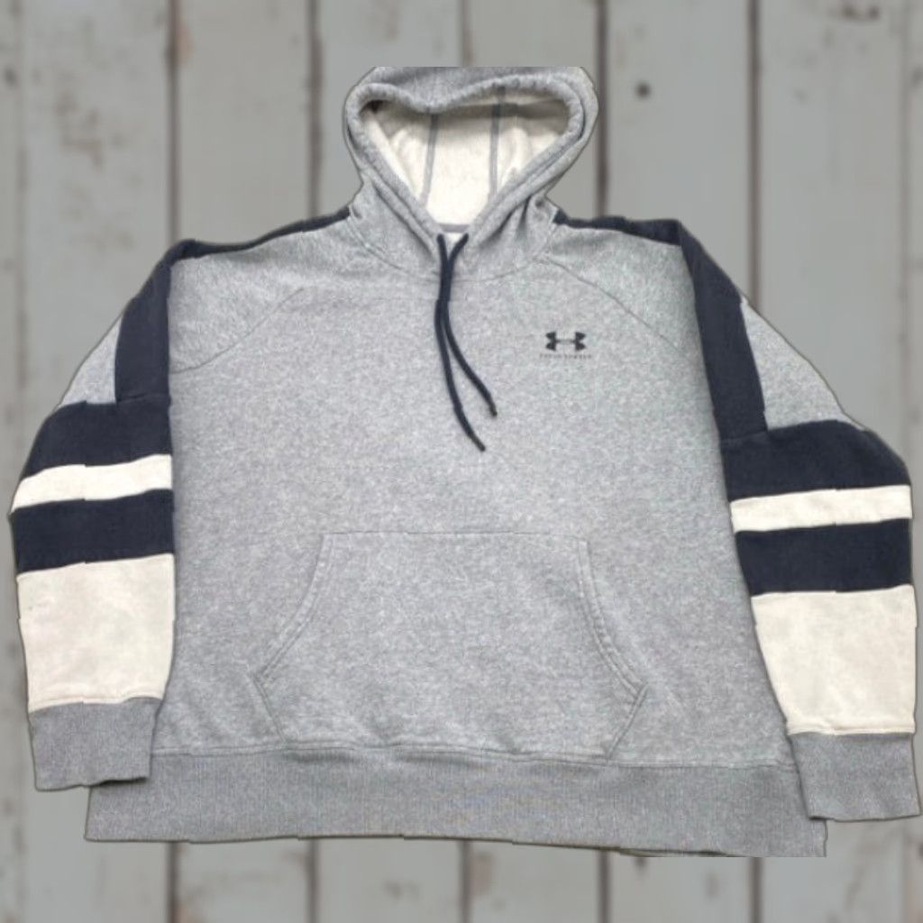 Under Armour VINTAGE Under Armour Hoodie Men XL Gray White Striped Pullover Loose Knit 4797 Size US XL / EU 56 / 4 - 1 Thumbnail