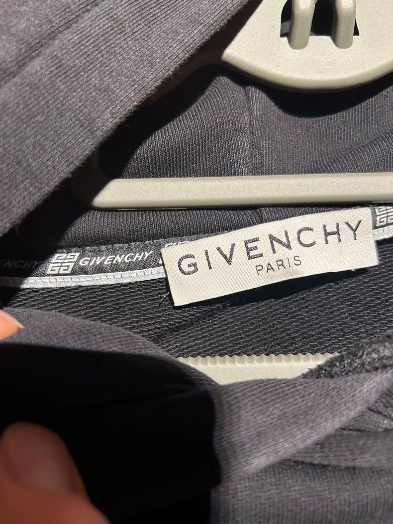 Givenchy Givenchy Letter Logo Destroyed Hoodie Size US M / EU 48-50 / 2 - 3 Thumbnail