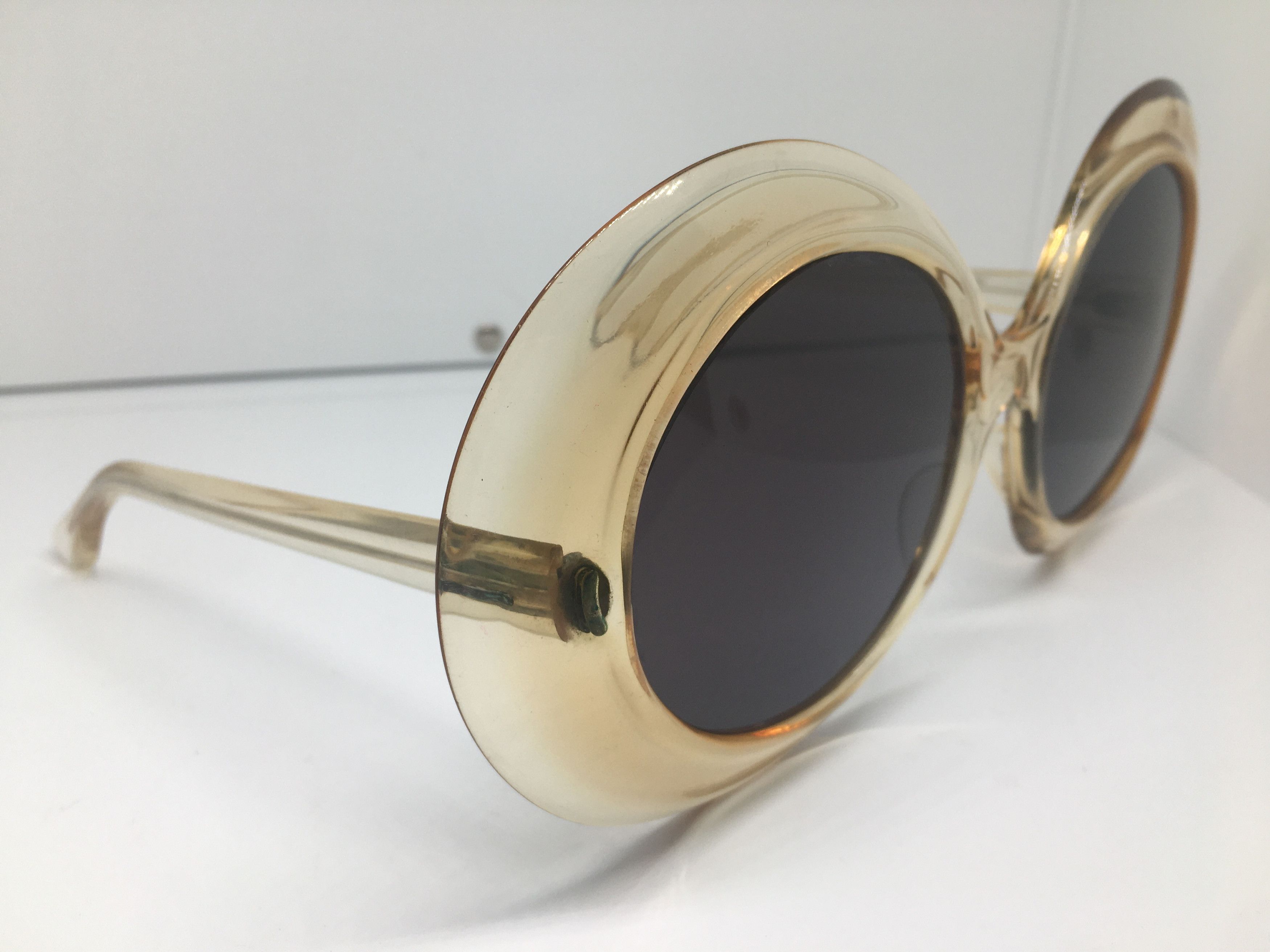 Vintage Vintage Clear Acetate Oversize Round Sunglasses Frame France Size ONE SIZE - 2 Thumbnail
