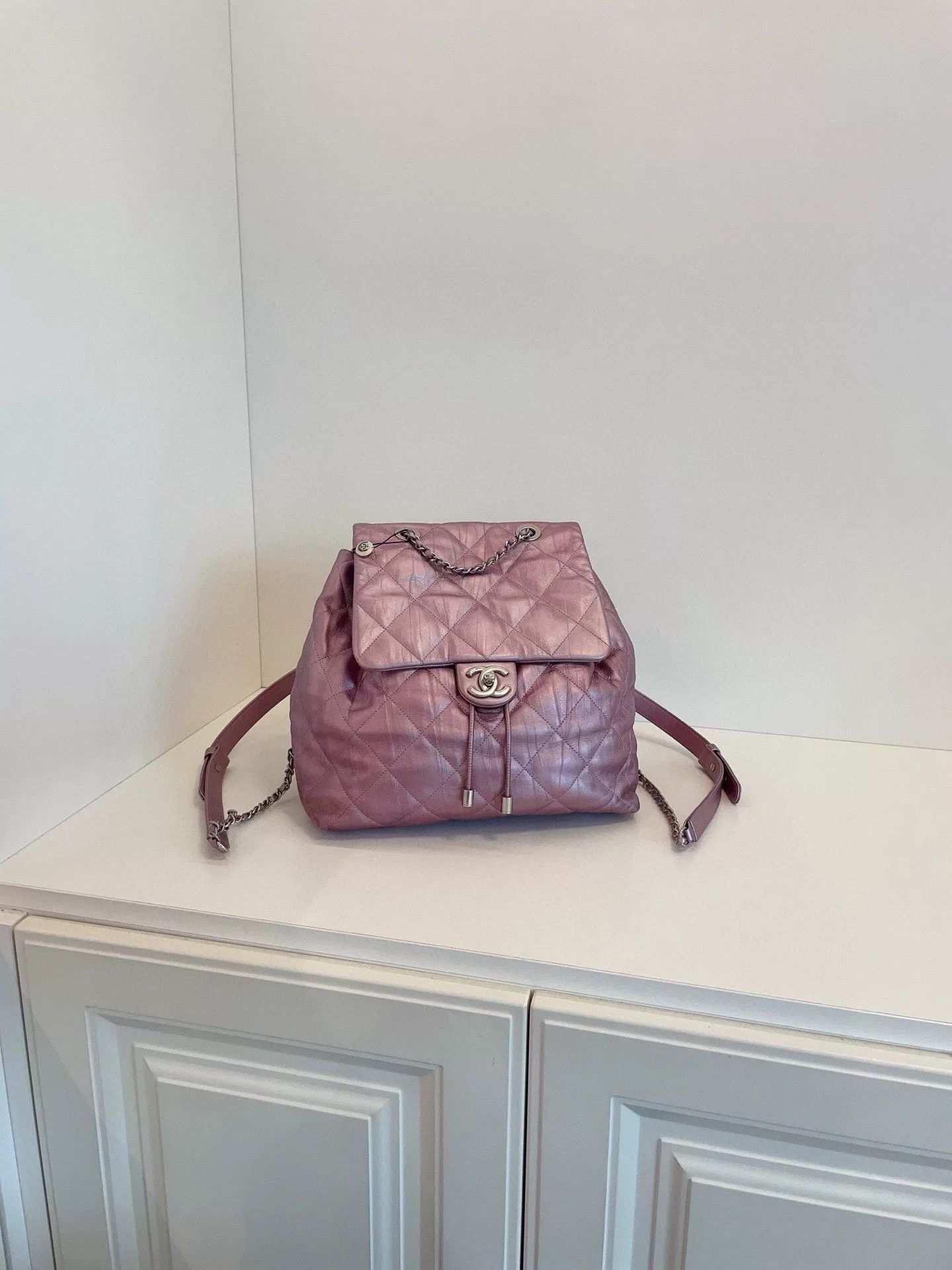 Chanel Pre-loved Bag Very good condition Size ONE SIZE - 1 Thumbnail