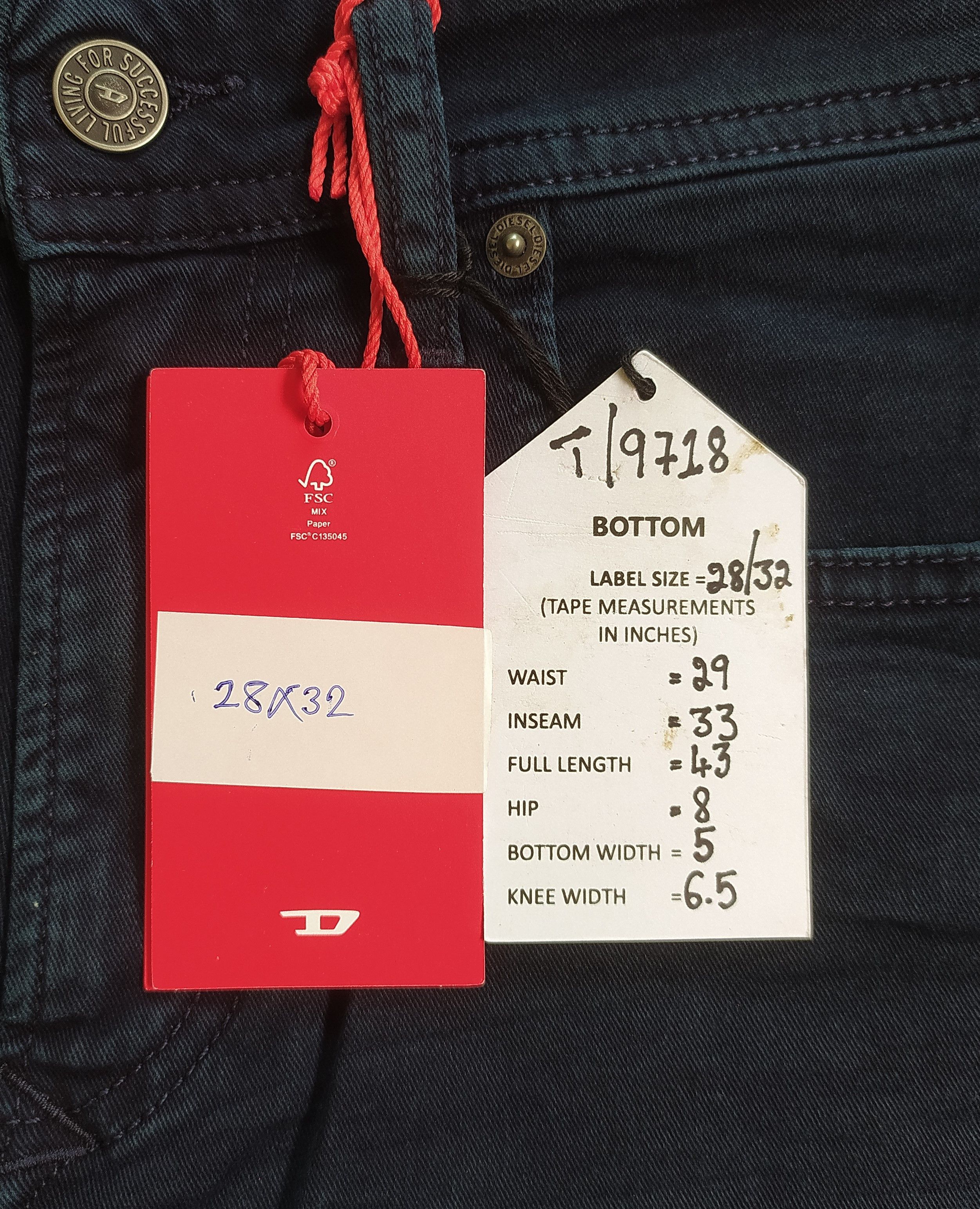Diesel Diesel 1979 SLEENKER Men's Jeans Free Shipping T/9718 Size US 28 / EU 44 - 11 Thumbnail