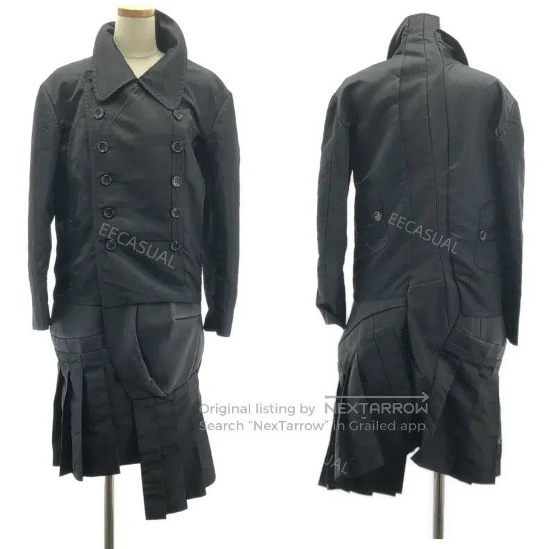 Comme des Garcons Comme Des Garcons Reconstructed pleated long coat, Black a Size XS / US 0-2 / IT 36-38 - 1 Thumbnail