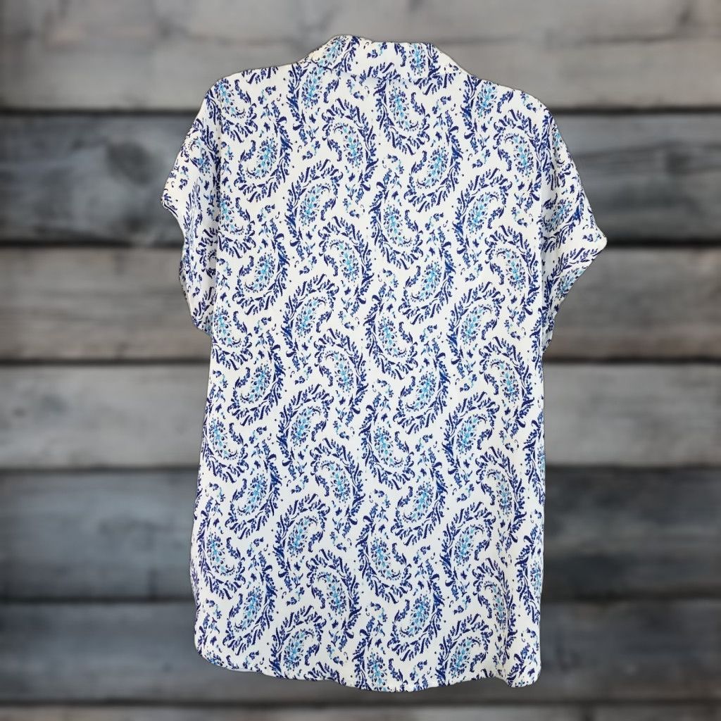 Vintage Pleione Womens Blouse Size L Blue White Paisley Short Sleeve Shirt Womens Blouse 100% Polyester - Size L / US 10 / IT 46 - 1 Thumbnail