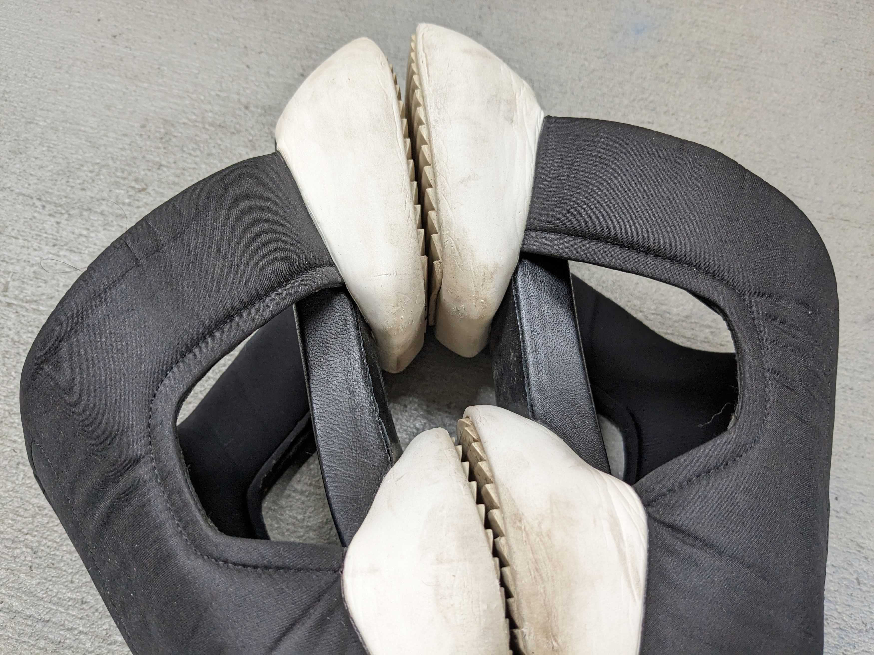 Adidas × Rick Owens Rick Owens x Adidas Clog Sandals 10 Black White AQ2822 Size US 10 / EU 43 - 8 Thumbnail
