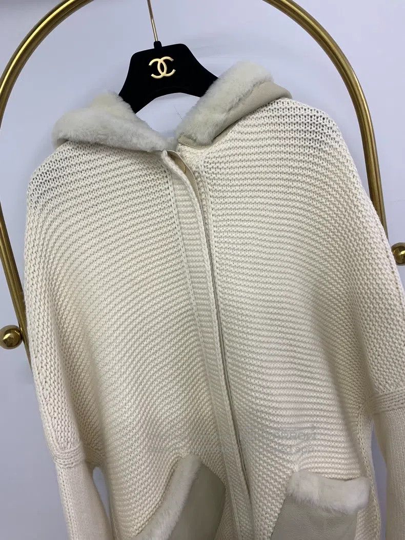 Loro Piana Loro Piana White fur-lined hooded cashmere coat Size S / US 4 / IT 40 - 2 Thumbnail