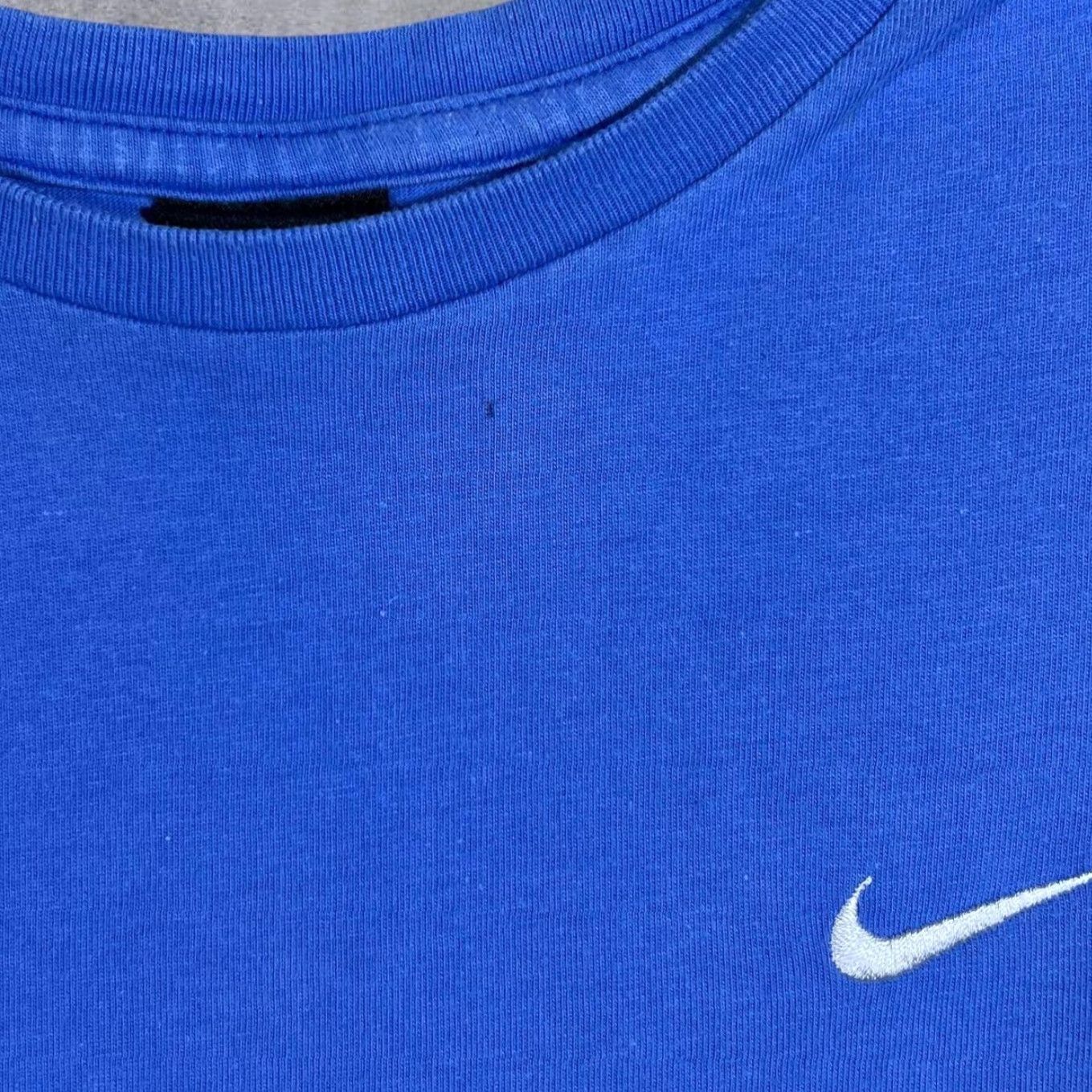 Nike Vintage Nike Classic Embroidered Mini Swoosh Logo Blue Short Sleeve T-Shirt Women's Medium Size M / US 6-8 / IT 42-44 - 4 Thumbnail