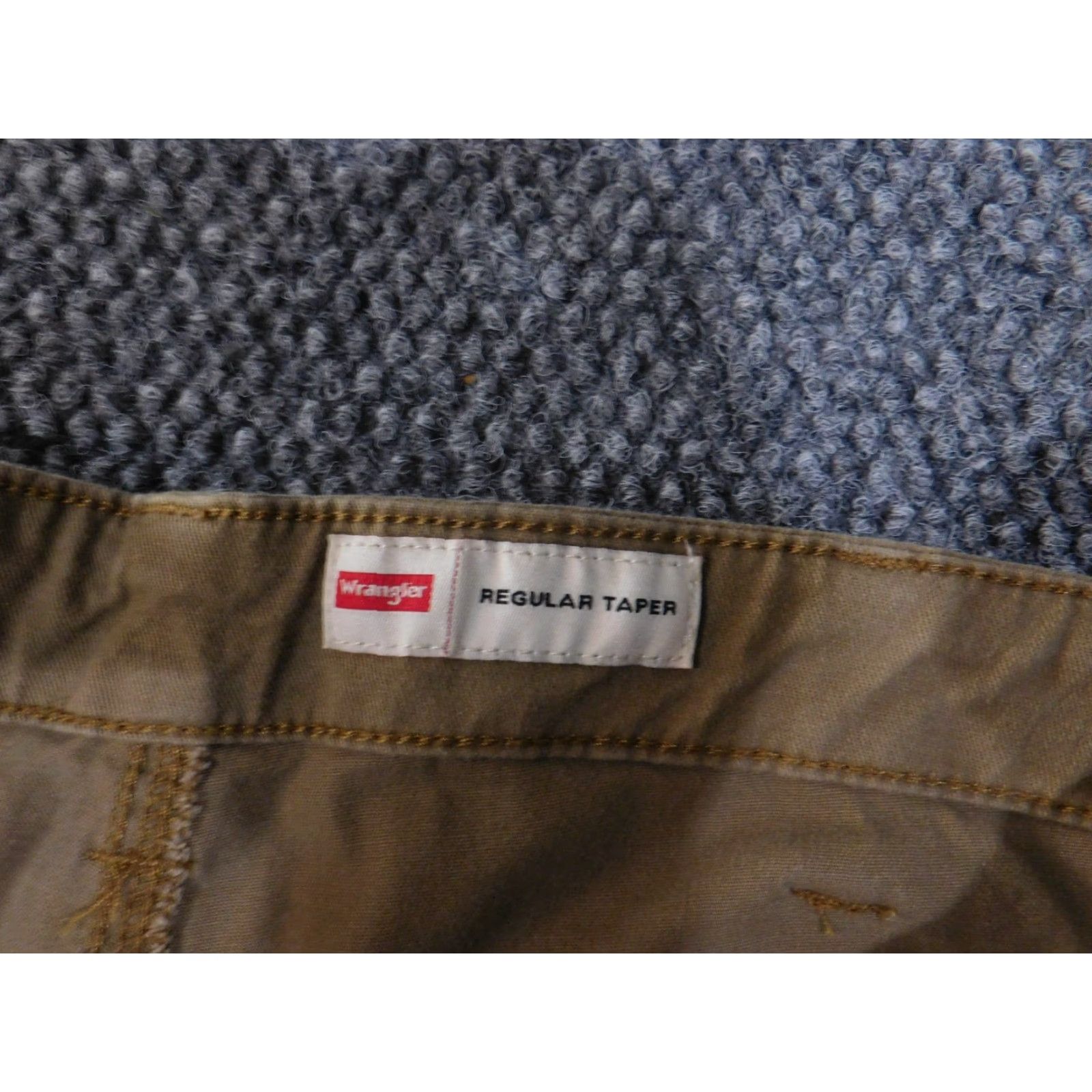Wrangler Wrangler Cargo Pants Mens 38x32 Khaki Regular Tapered Beige Outdoors Utility Pants straight leg Workwear Casual 38x32 Mens Beige Cargo Pants Wrangler Size US 38 / EU 54 - 5 Thumbnail