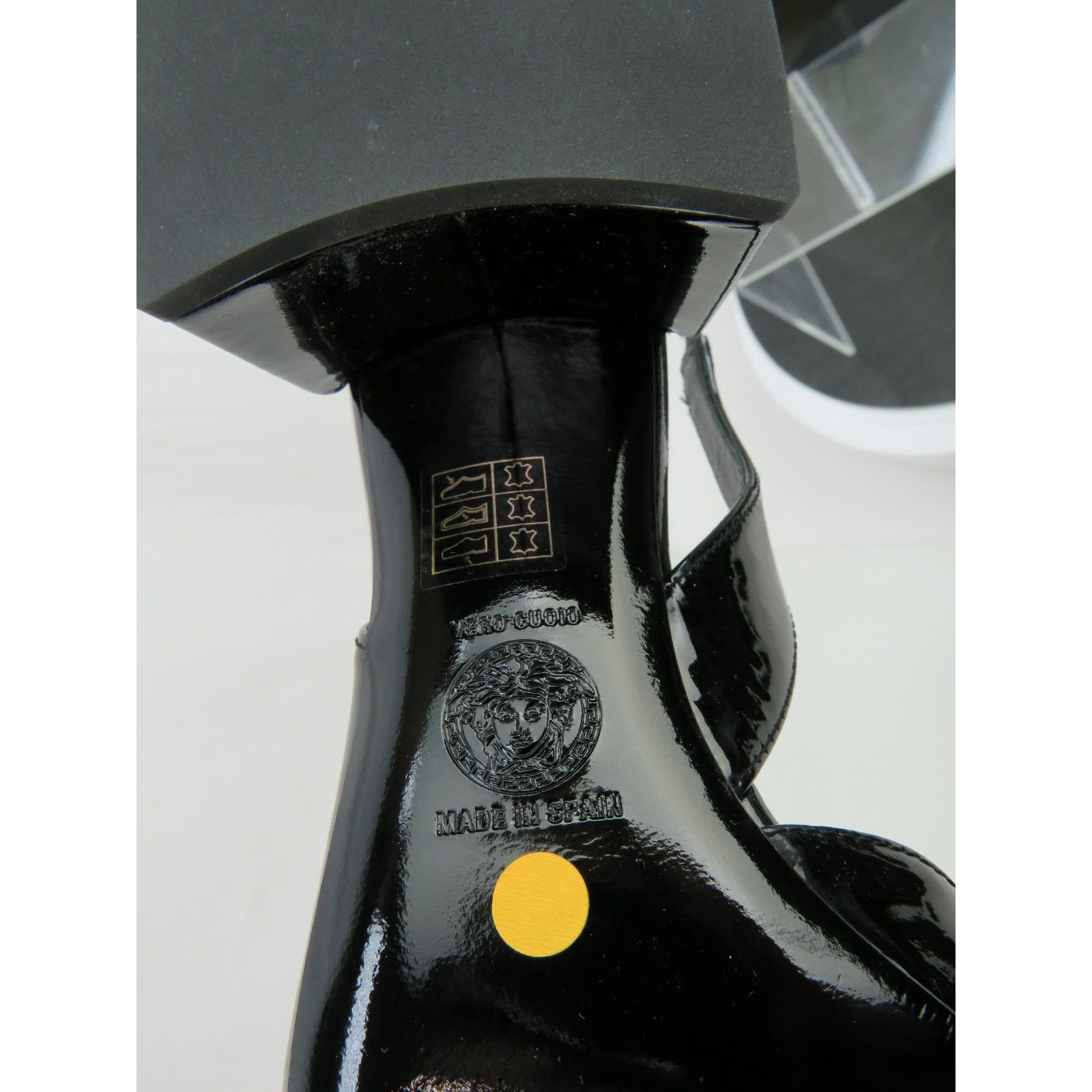 Versace VERSACE BLACK PATENT LEATHER MEDUSA SANDAL LOW PUMPS 38 Size US 8 / IT 38 - 7 Thumbnail