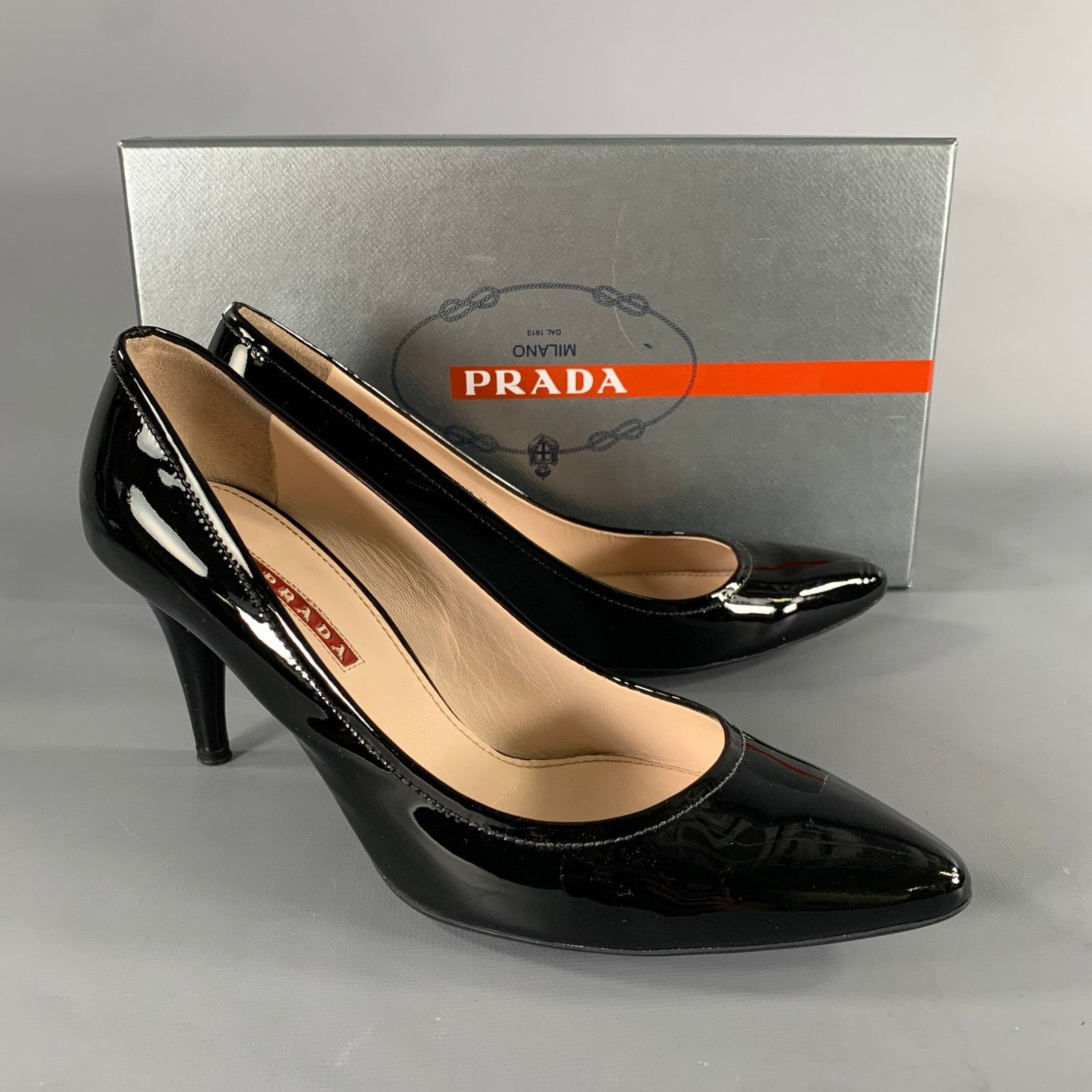 Prada PRADA Size 8 Black Patent Leather Shiny Patent Pumps Size US 8 / IT 38 - 9 Thumbnail