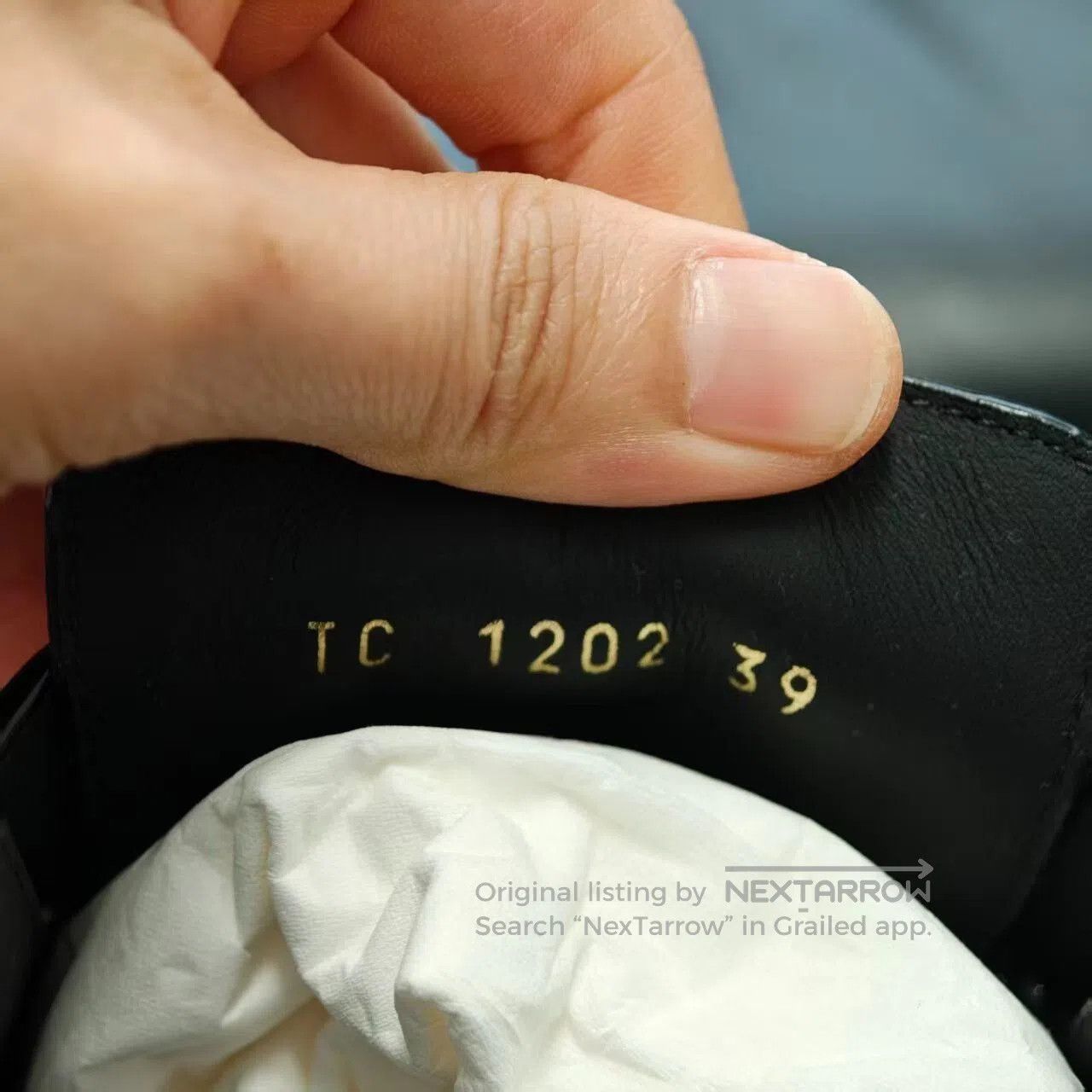 Louis Vuitton Louis Vuitton LV Slip-On Embossed Leather Sandals. Size US 8 / IT 38 - 5 Thumbnail