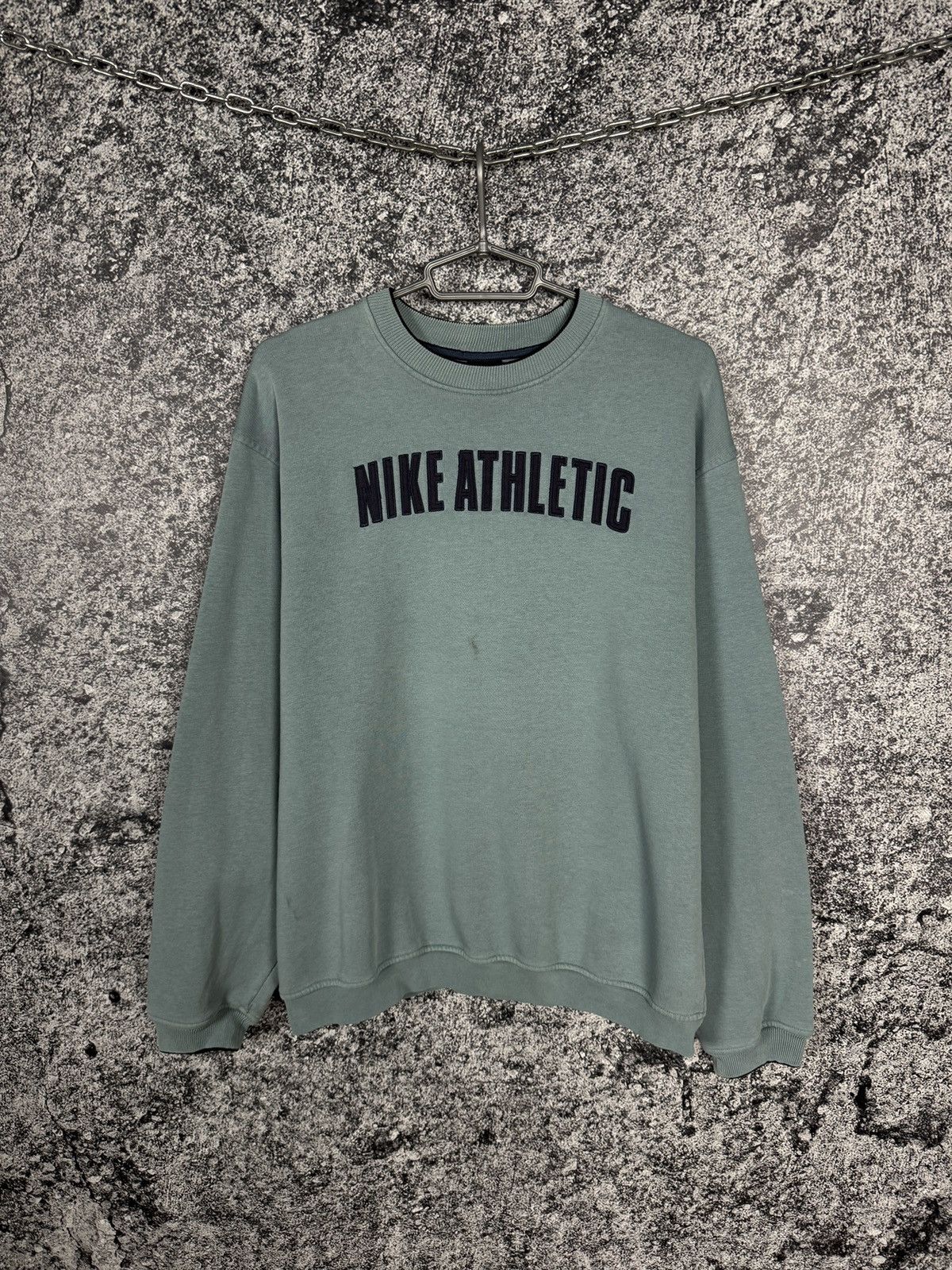 Nike × Vintage Nike Athletic Vintage 90s Sweatshirt Pullover Big Logo Sz L Size US L / EU 52-54 / 3 - 1 Thumbnail