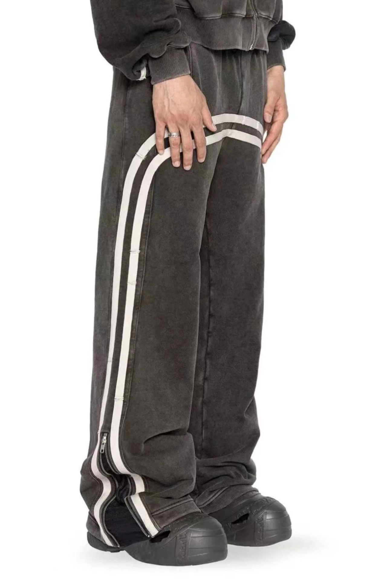 Japanese Brand × Vintage Double Stripe Embroided Zipper Leg Pants Size US 33 - 3 Thumbnail