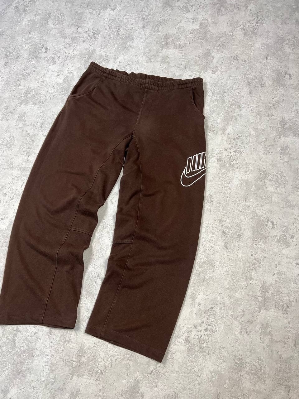 Nike Vintage Nike Y2K Brown Baggy Sweatpants Size XL Size US 37 - 2 Thumbnail