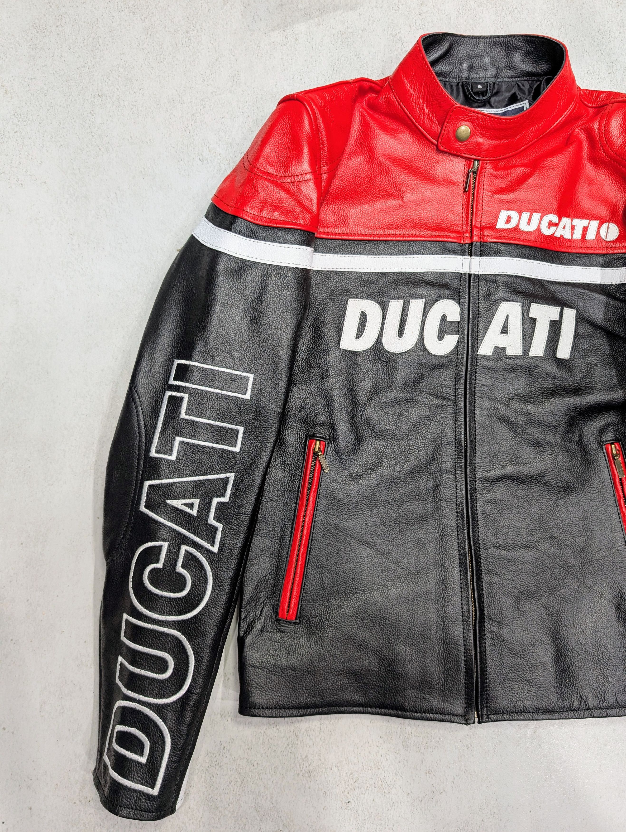 Ducati 💥 Ducati 💥 Motorcycle Leather Jacket Biker Streetwear Size US M / EU 48-50 / 2 - 2 Thumbnail