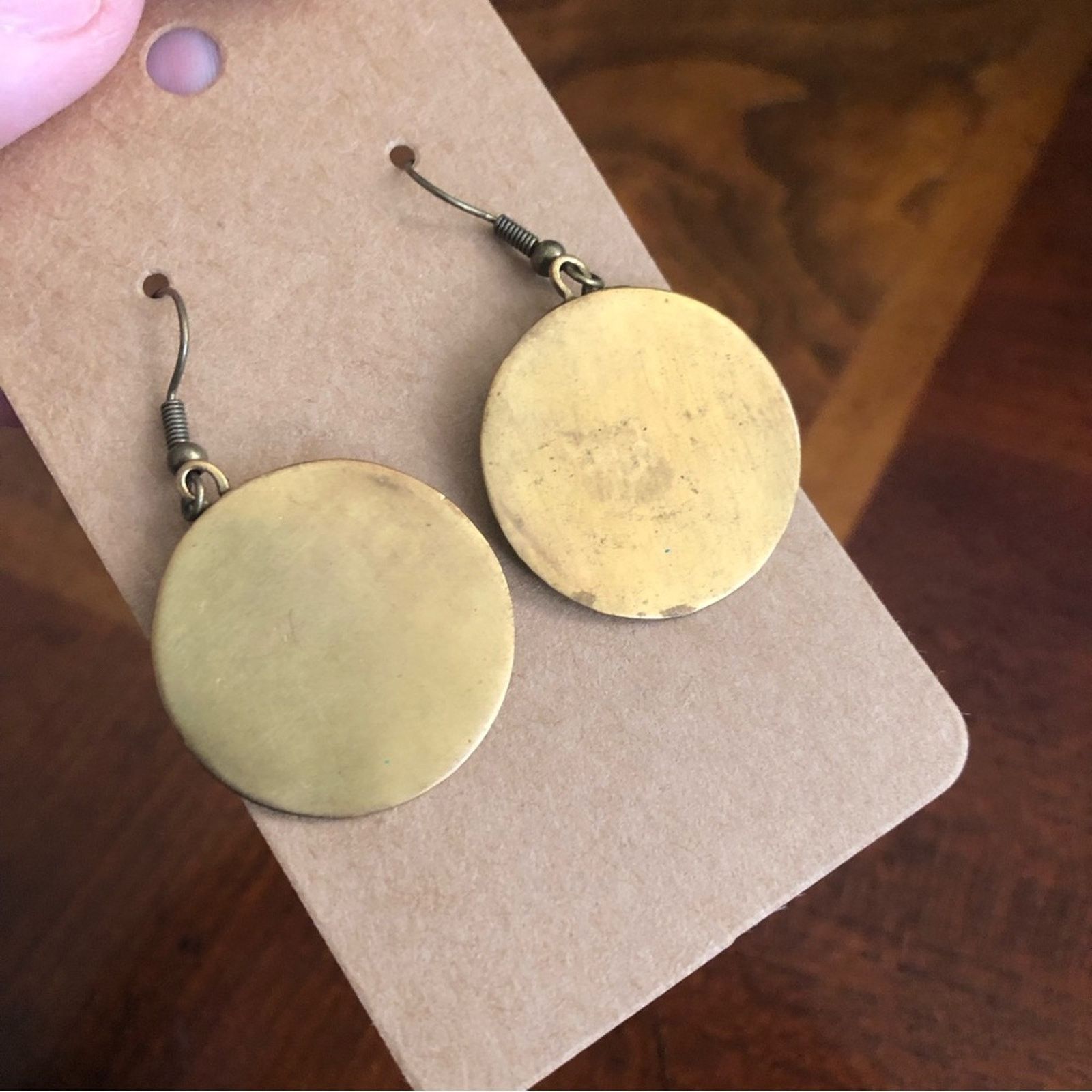 Handmade Vintage repurpose brass disc inlaid black onyx earrings Size ONE SIZE - 5 Thumbnail