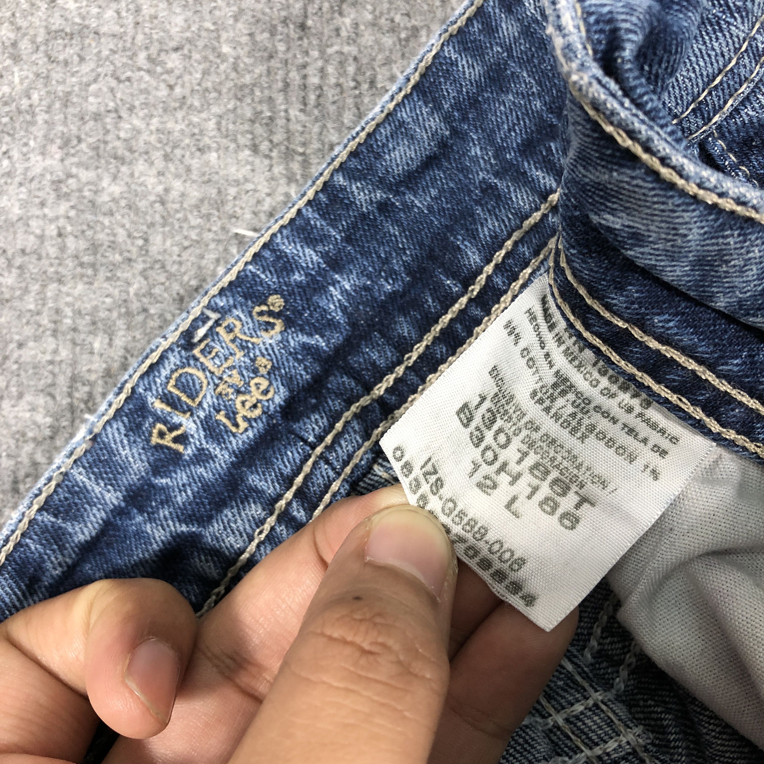 Lee × Vintage Womens Vintage Lee Riders Jeans L879W Size 32" / US 10 / IT 46 - 9 Thumbnail