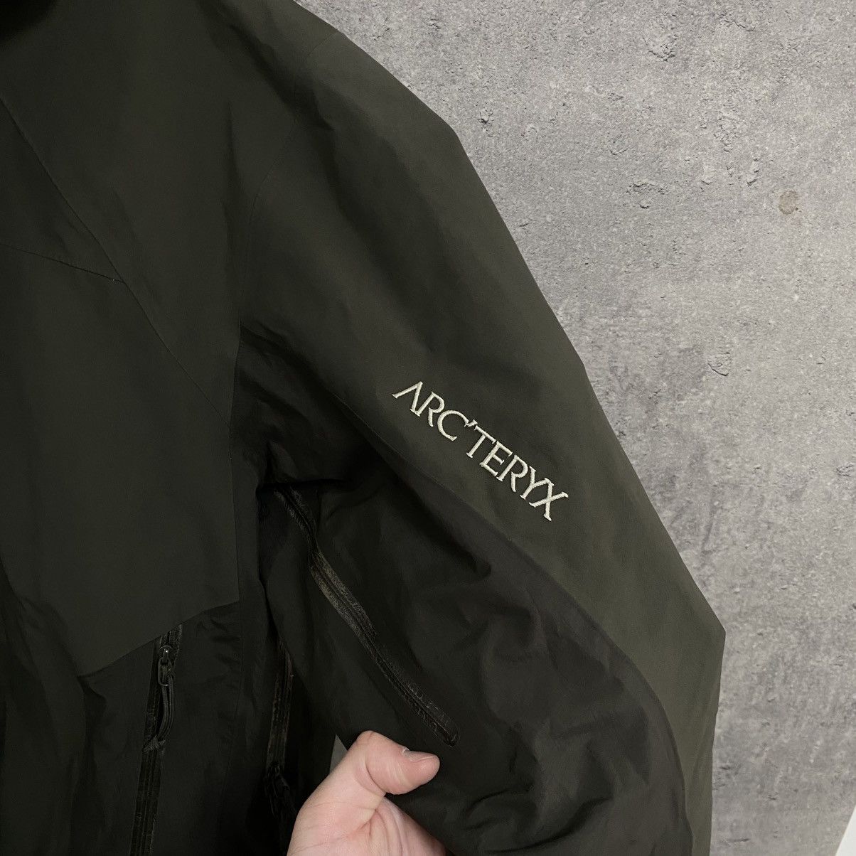 Arc'teryx Men's Arcteryx Beta Gore-Tex Pro Shell Recco Jacket Size US L / EU 52-54 / 3 - 2 Thumbnail
