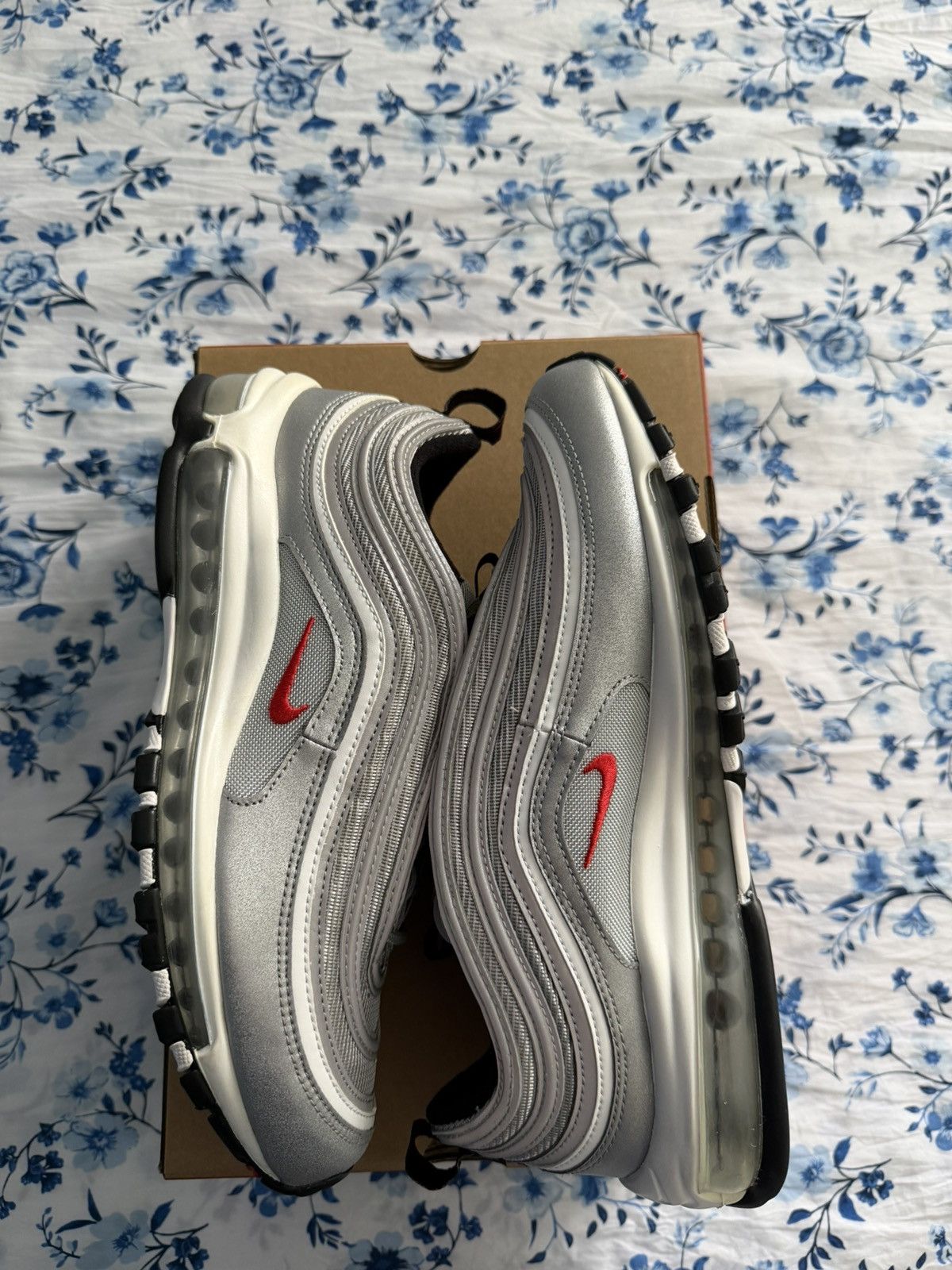 Nike Air Max 97 'Silver Bullet' 2022 Size US 9.5 / EU 42-43 - 9 Thumbnail