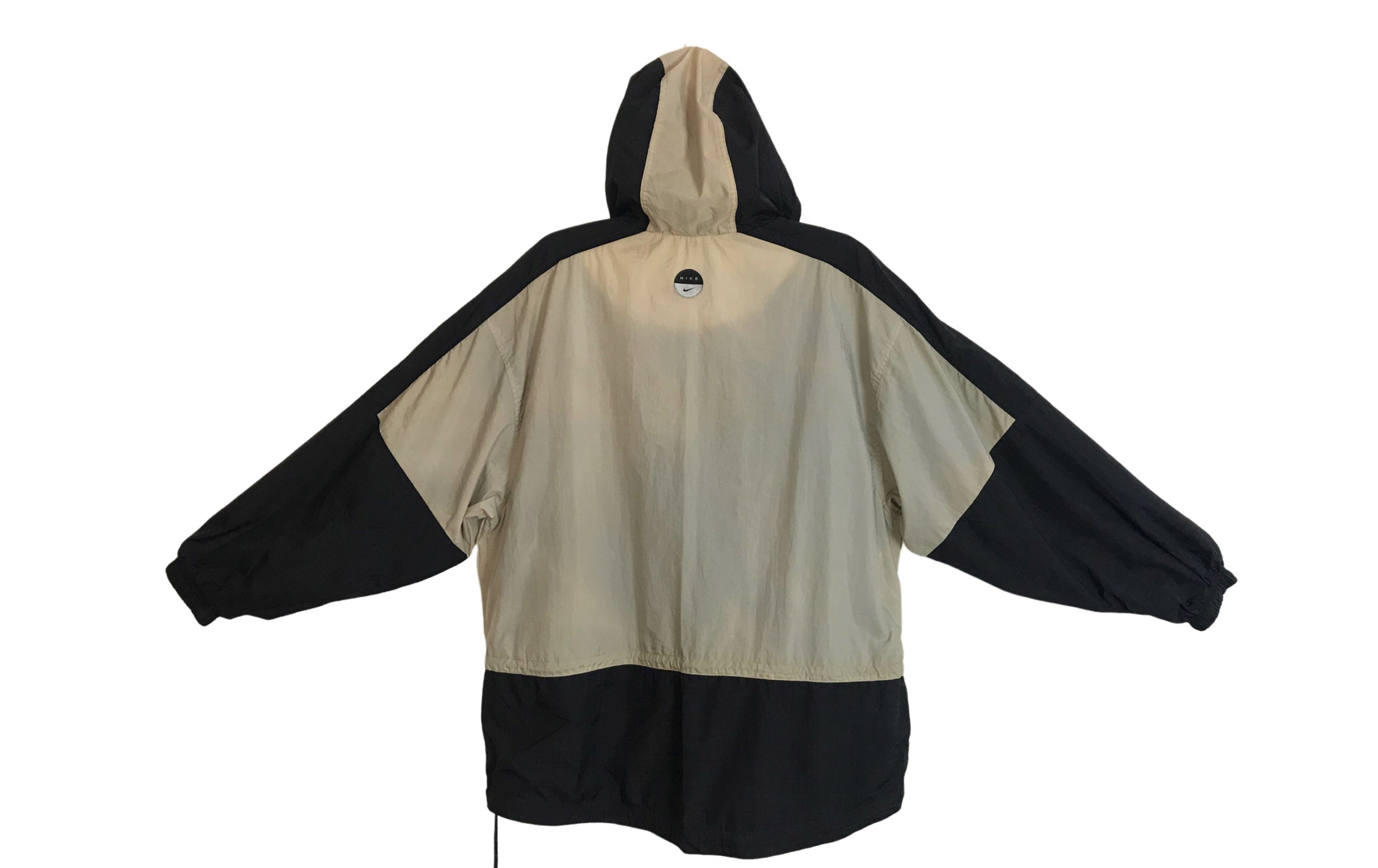 Nike 90s Nike Medium Logo Nylon Windbreaker Jacket Drill Size US L / EU 52-54 / 3 - 2 Thumbnail