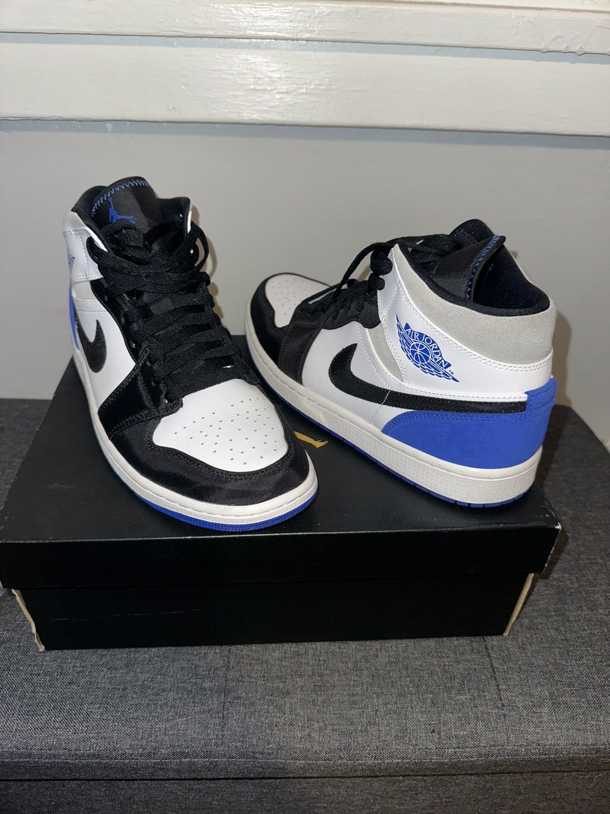 Nike Air Jordan 1 Mid SE Size US 10.5 / EU 43-44 - 3 Thumbnail