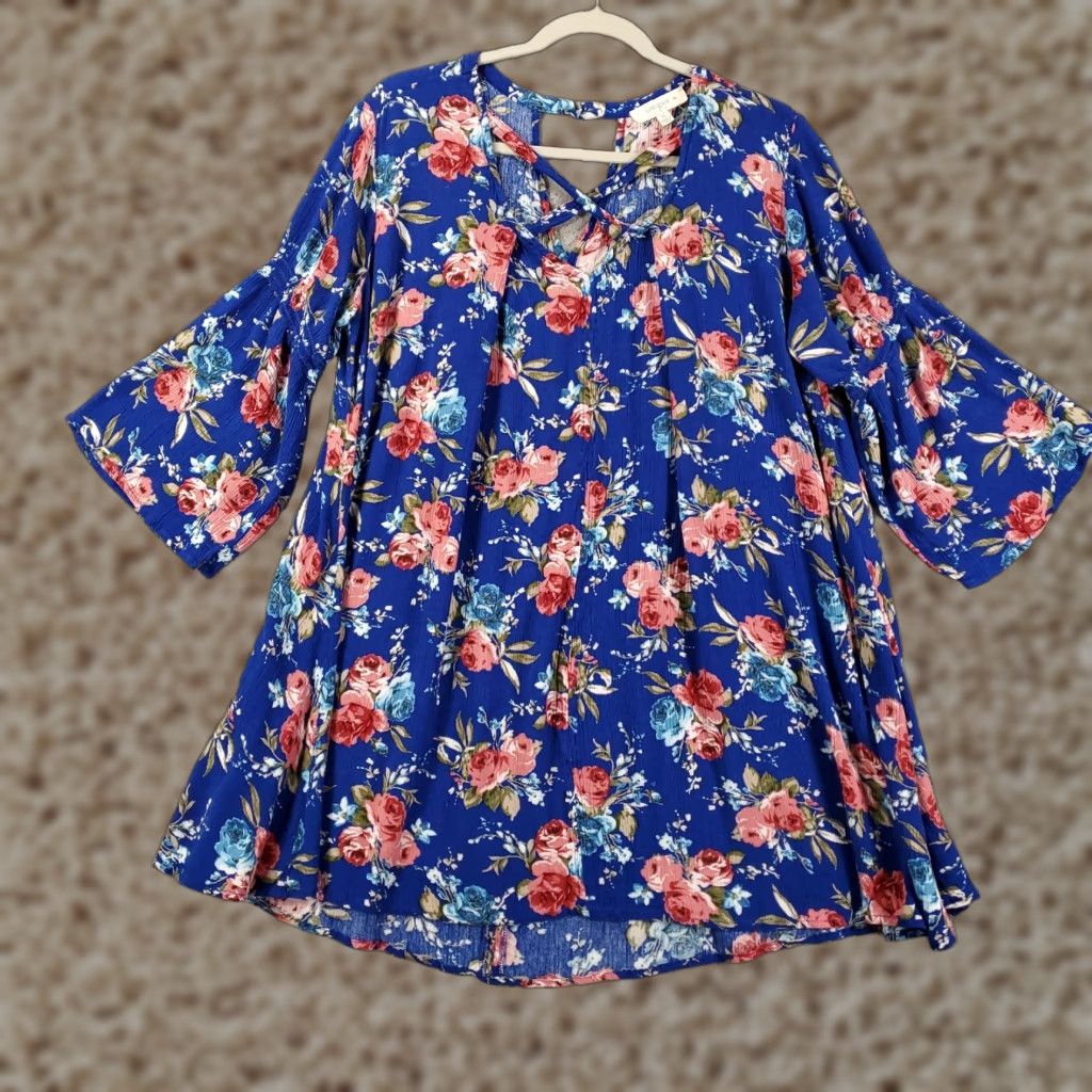 Vintage Womens Tunic Top XL Blue Floral Boho V-Neck Straps 3/4 Sleeve Crochet Criss Cross Neckline Blouse Shirt Size XL / US 12-14 / IT 48-50 - 1 Thumbnail