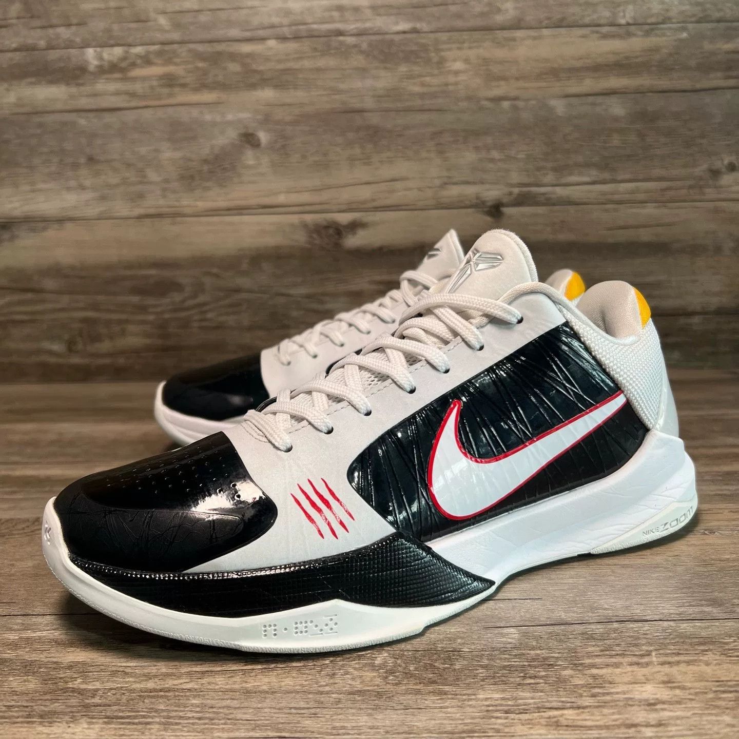 Nike Nike KOBE 5 Yellow Lowtop Sneakers 42 Men Size US 9 / EU 42 - 1 Thumbnail