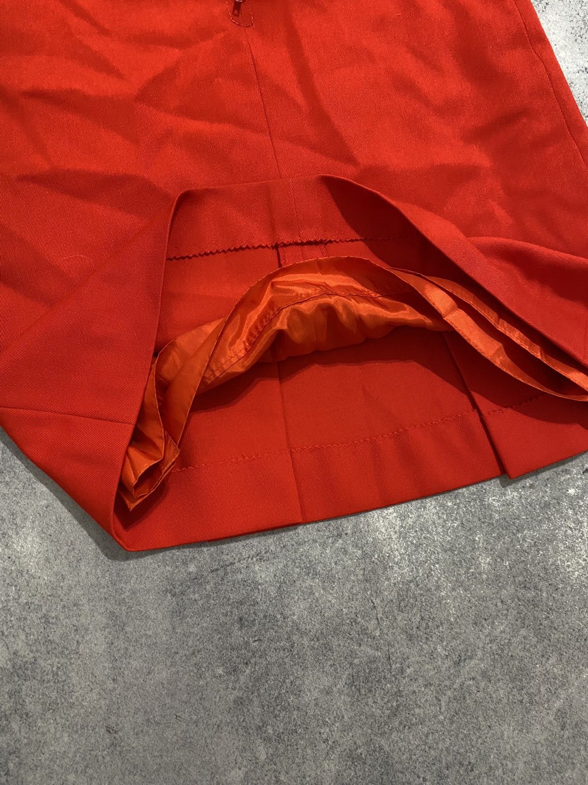 Celine × Vintage Vintage 90s Celine Red Wool Midi Skirt Size 32" / US 10 / IT 46 - 13 Thumbnail