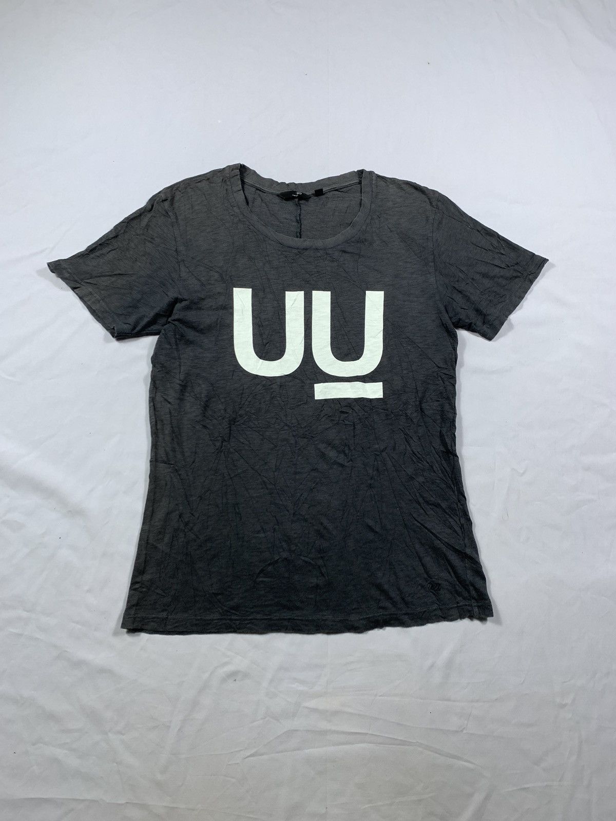 Undercover × Uniqlo Uniqlo Undercover tee Size US S / EU 44-46 / 1 - 1 Thumbnail