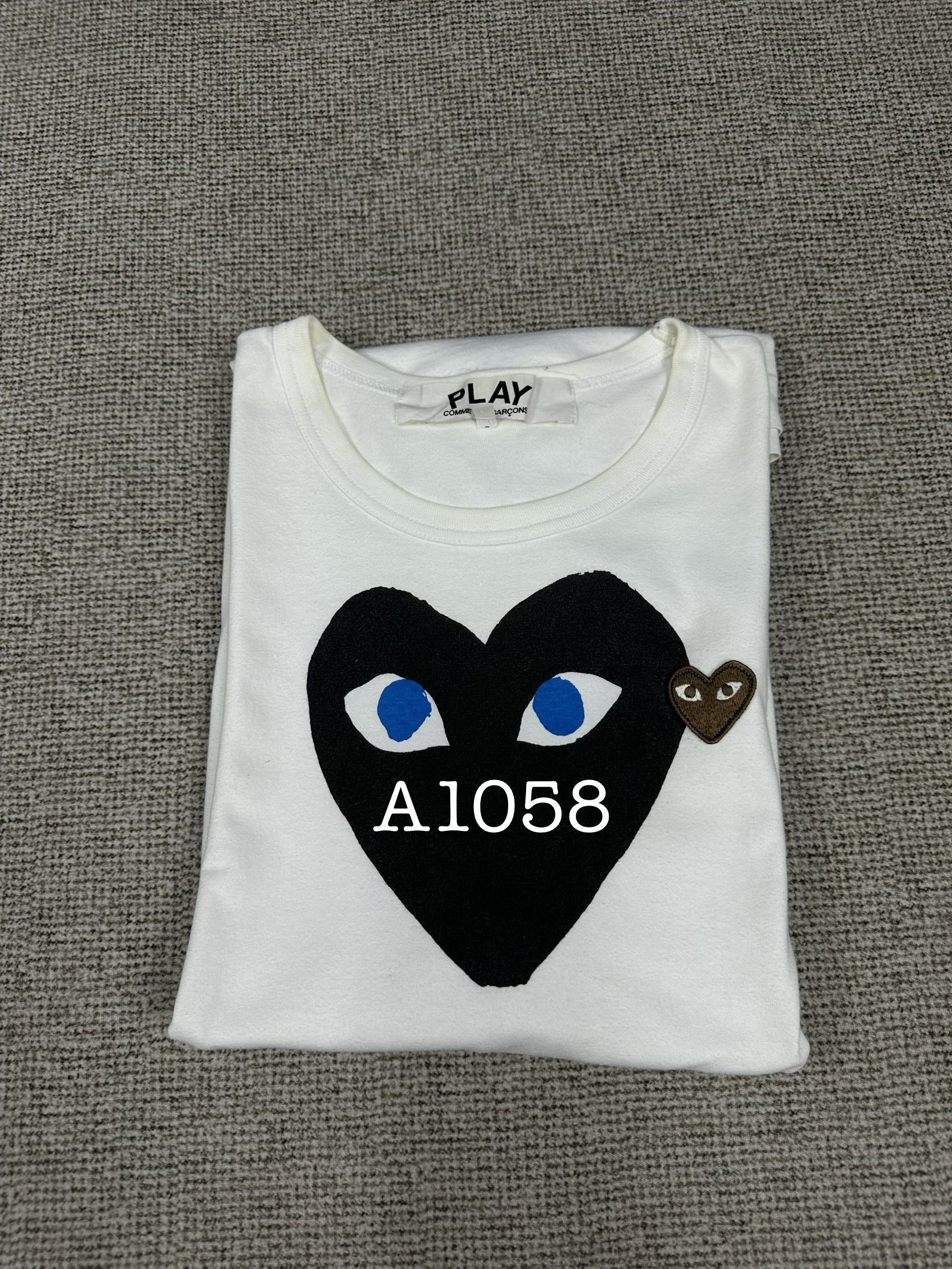 Comme des Garcons PLAY Play Comme Des Garcons Tshirt A1058 Size US L / EU 52-54 / 3 - 15 Thumbnail