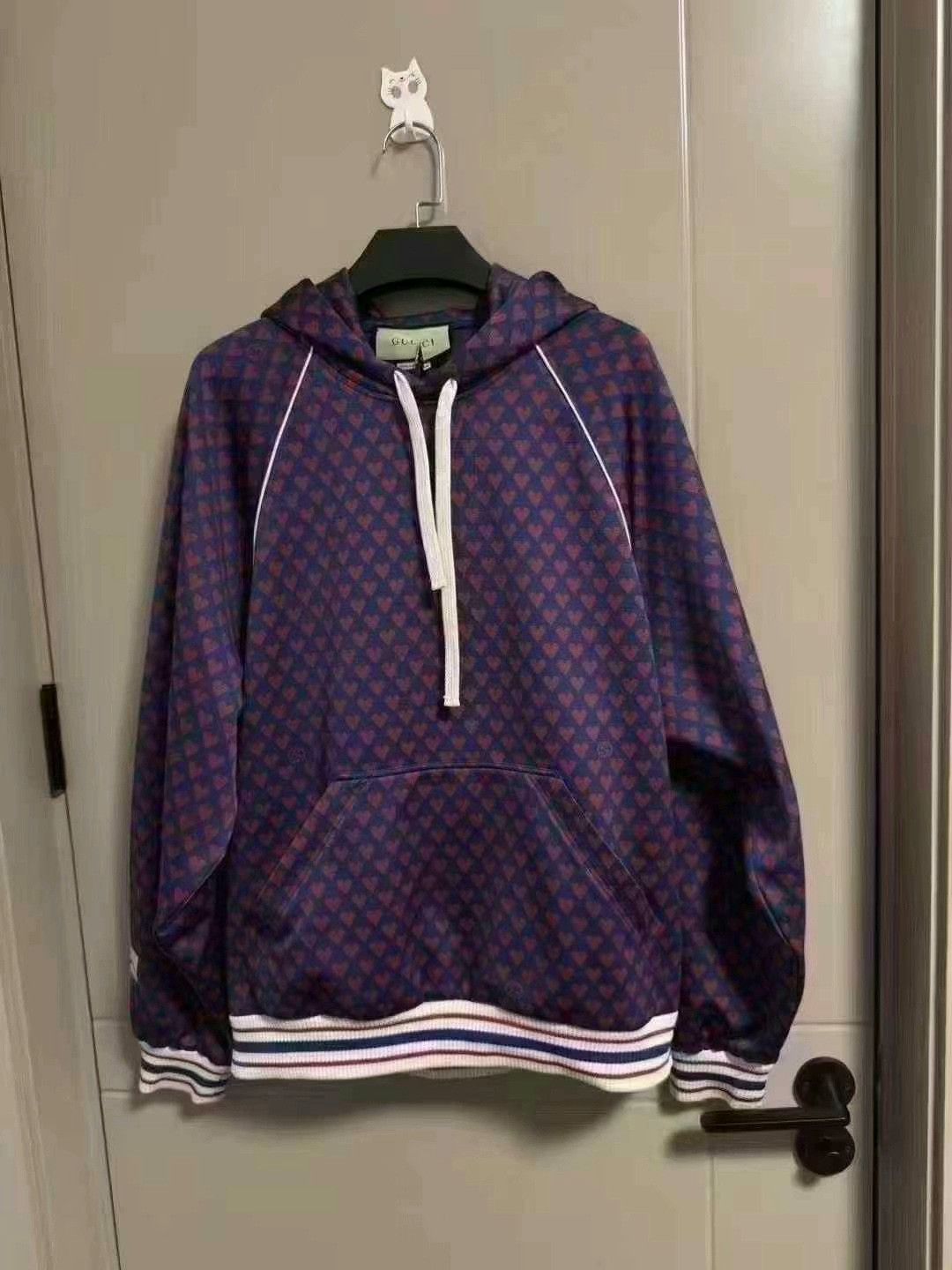 gucci all-over heart print hoodie