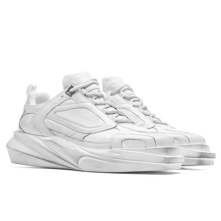 【関税込み】1017 ALYX 9SM ホワイト Mono スライド 1017 ALYX 9SM Mono Ankle Boots | White | FARFETCH