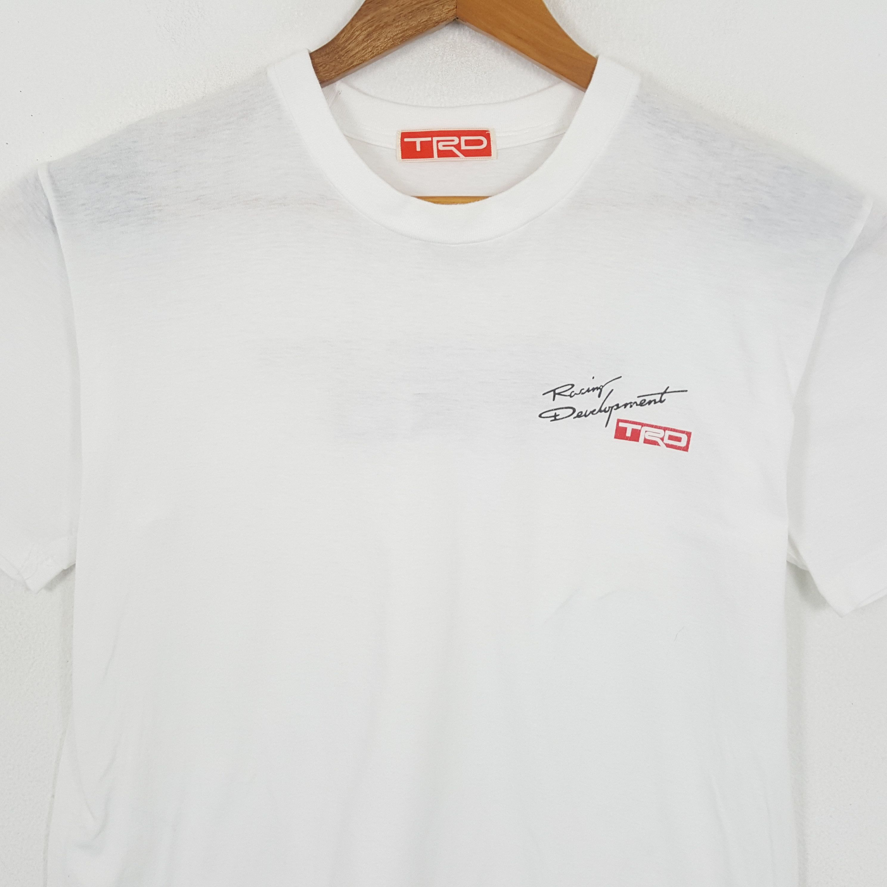 Vintage Vintage TRD TOYOTA MOTOR SPORTS Japanese Racing Team T-Shirt Size US L / EU 52-54 / 3 - 4 Thumbnail