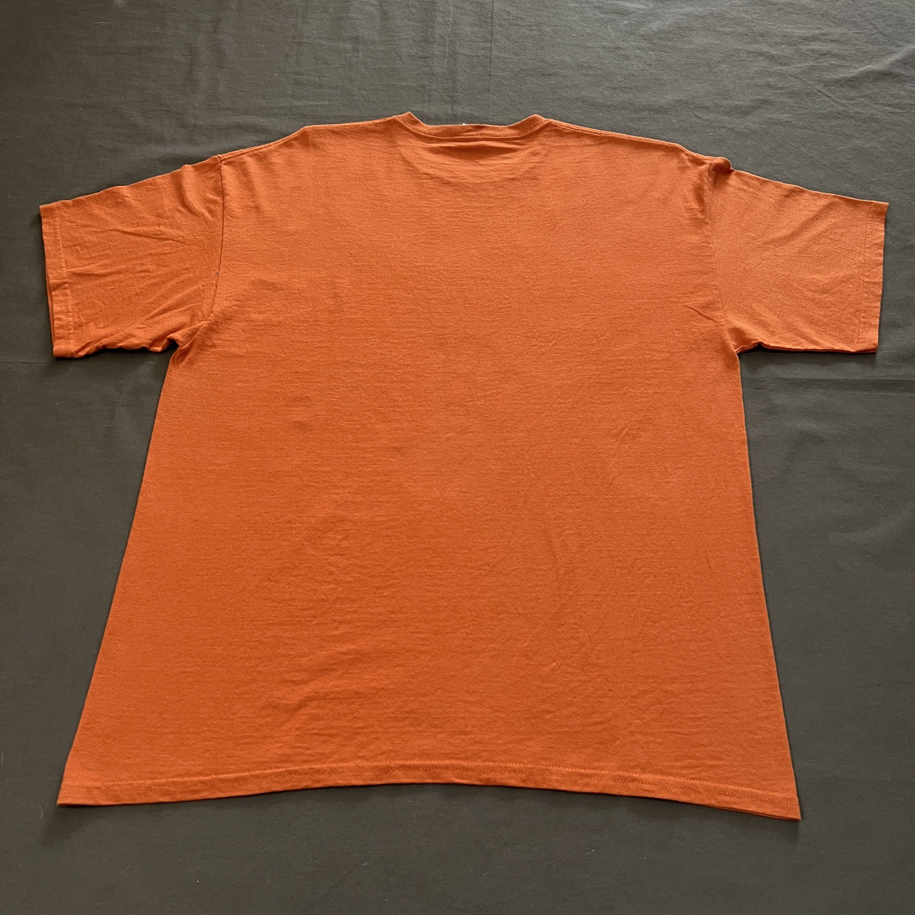 Vintage Vintage Y2K We Don't Dial 911 Tee XL Gun Size US XL / EU 56 / 4 - 4 Thumbnail