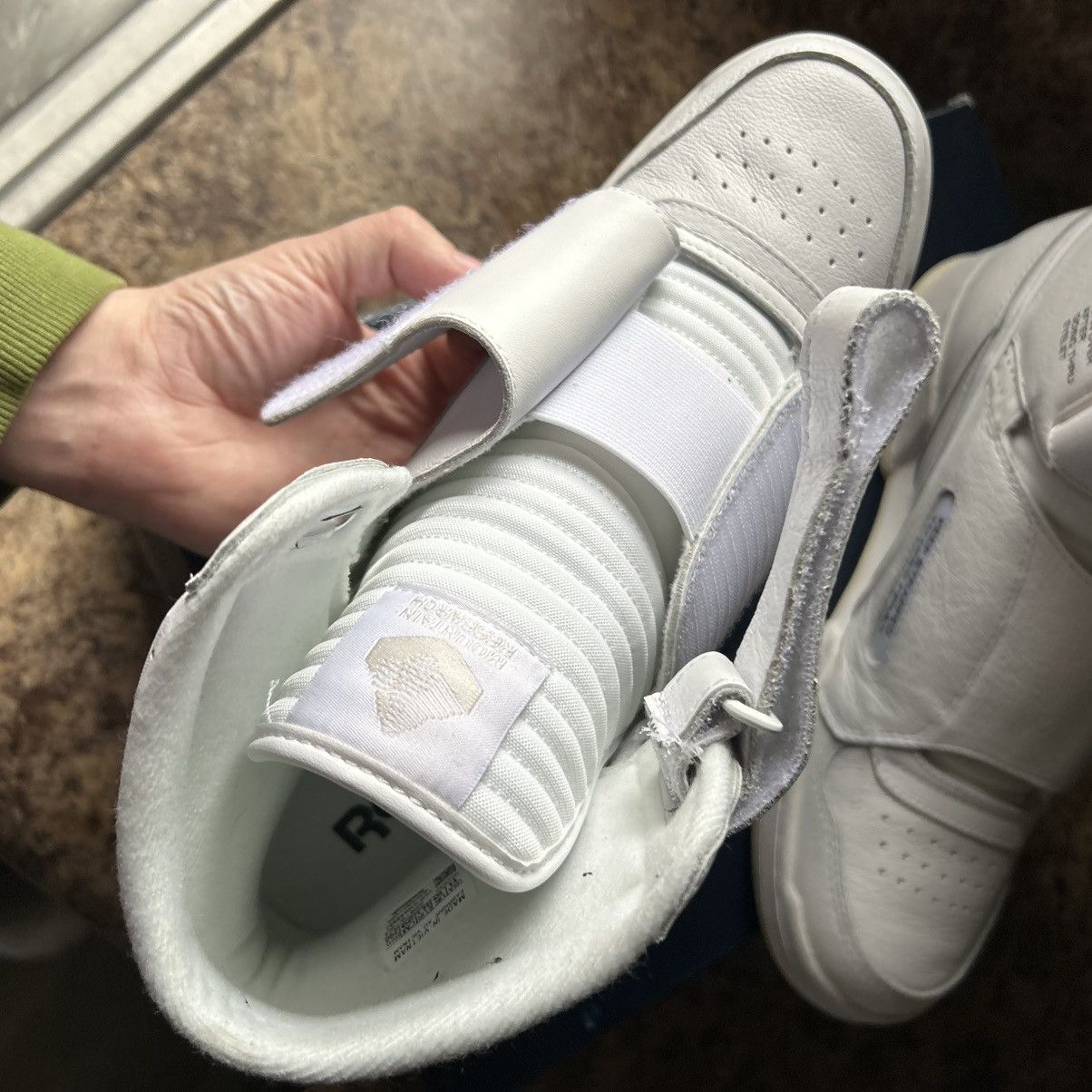 Mountain Research FW7898 REEBOK ALiEN STOMPER PORCELAiN GENERAL RESEARCH JAPAN Size US 11 / EU 44 - 9 Thumbnail