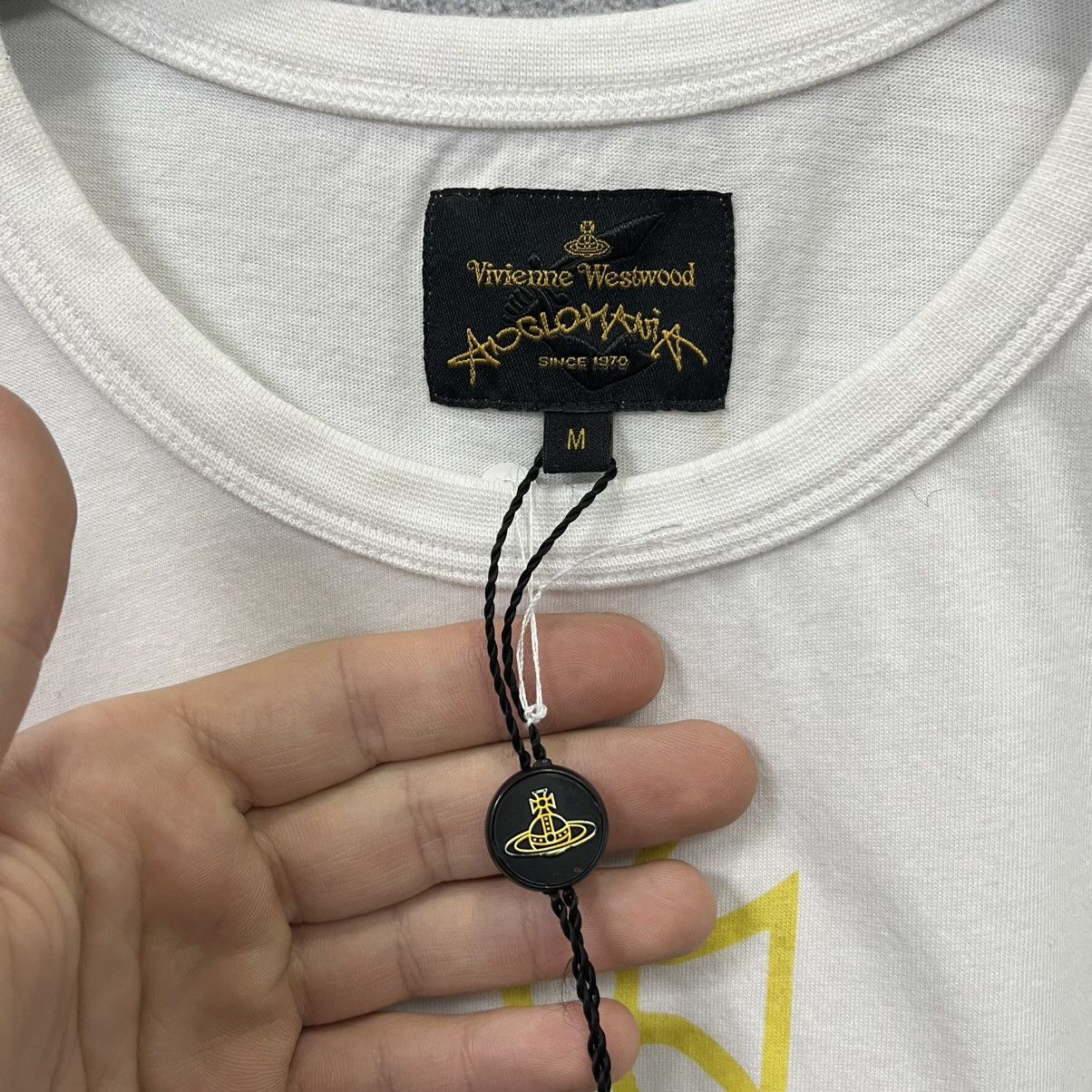 Vivienne Westwood Vivienne Westwood T shirt Big Logo White Size US M / EU 48-50 / 2 - 11 Thumbnail