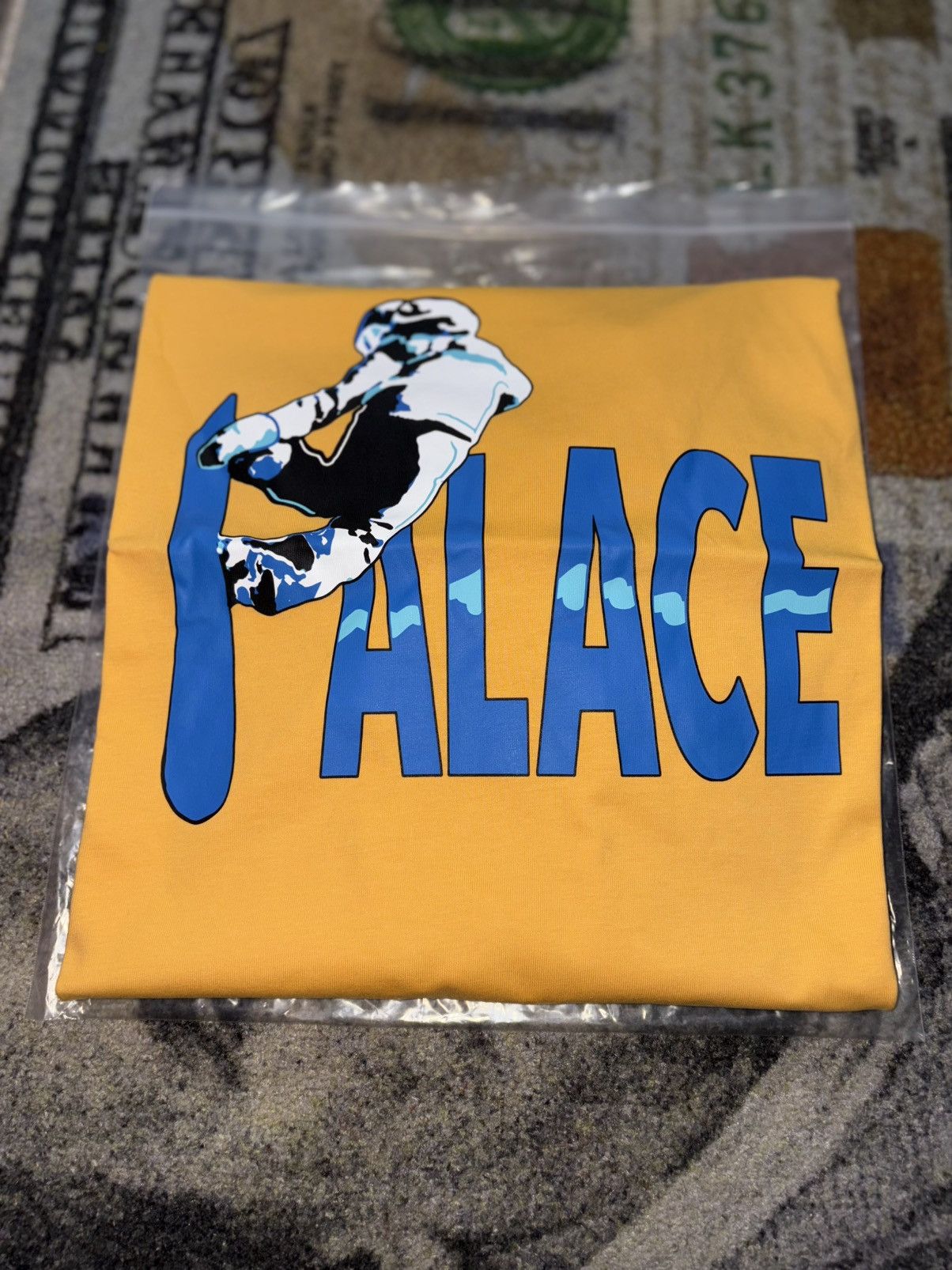 Palace Palace Pow Pow T-Shirt Nectar Yellow Size US XL / EU 56 / 4 - 1 Thumbnail